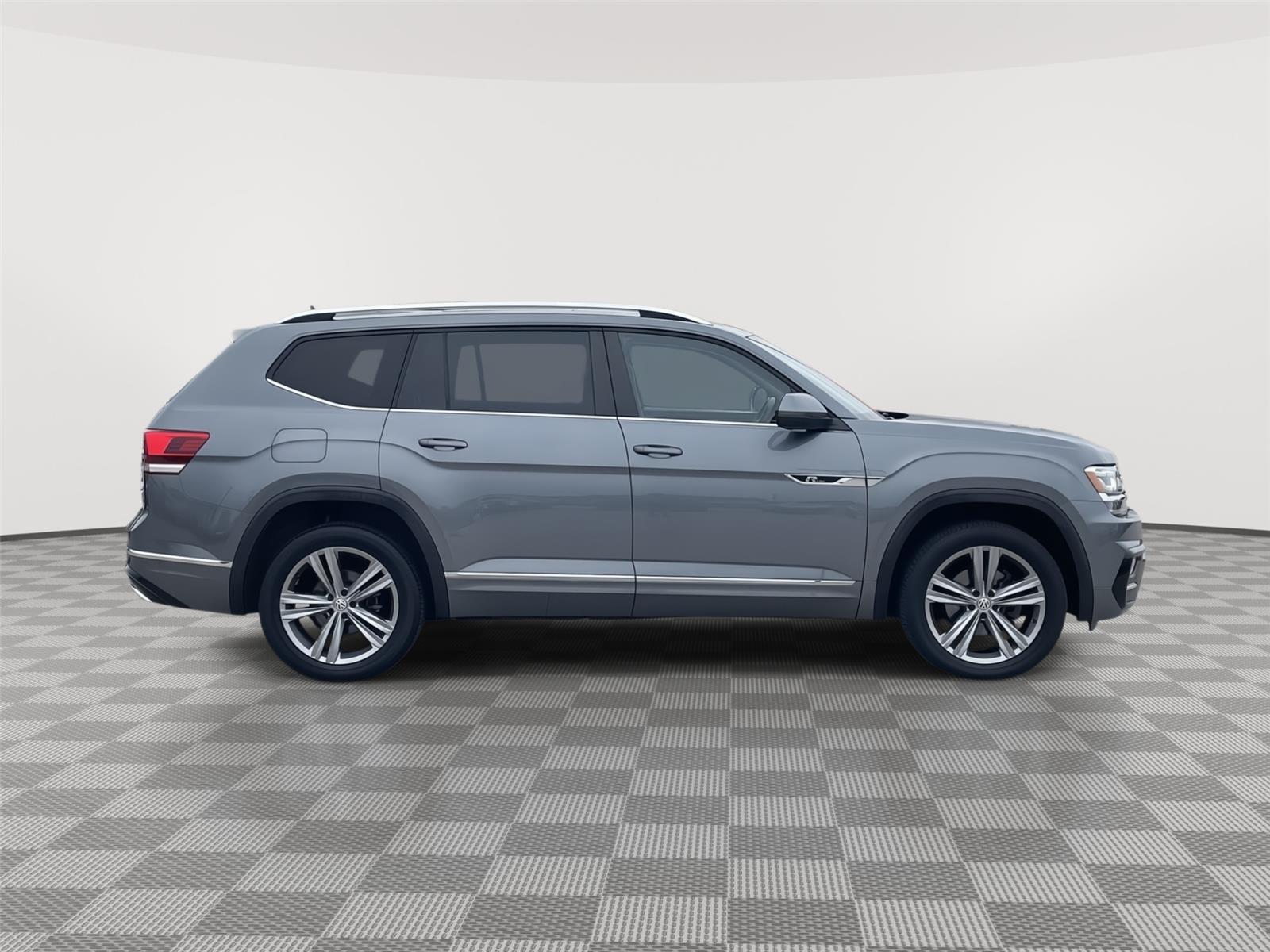 Vehicle photo 6