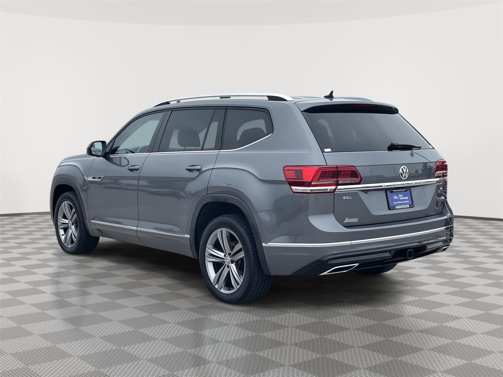 Vehicle photo 9