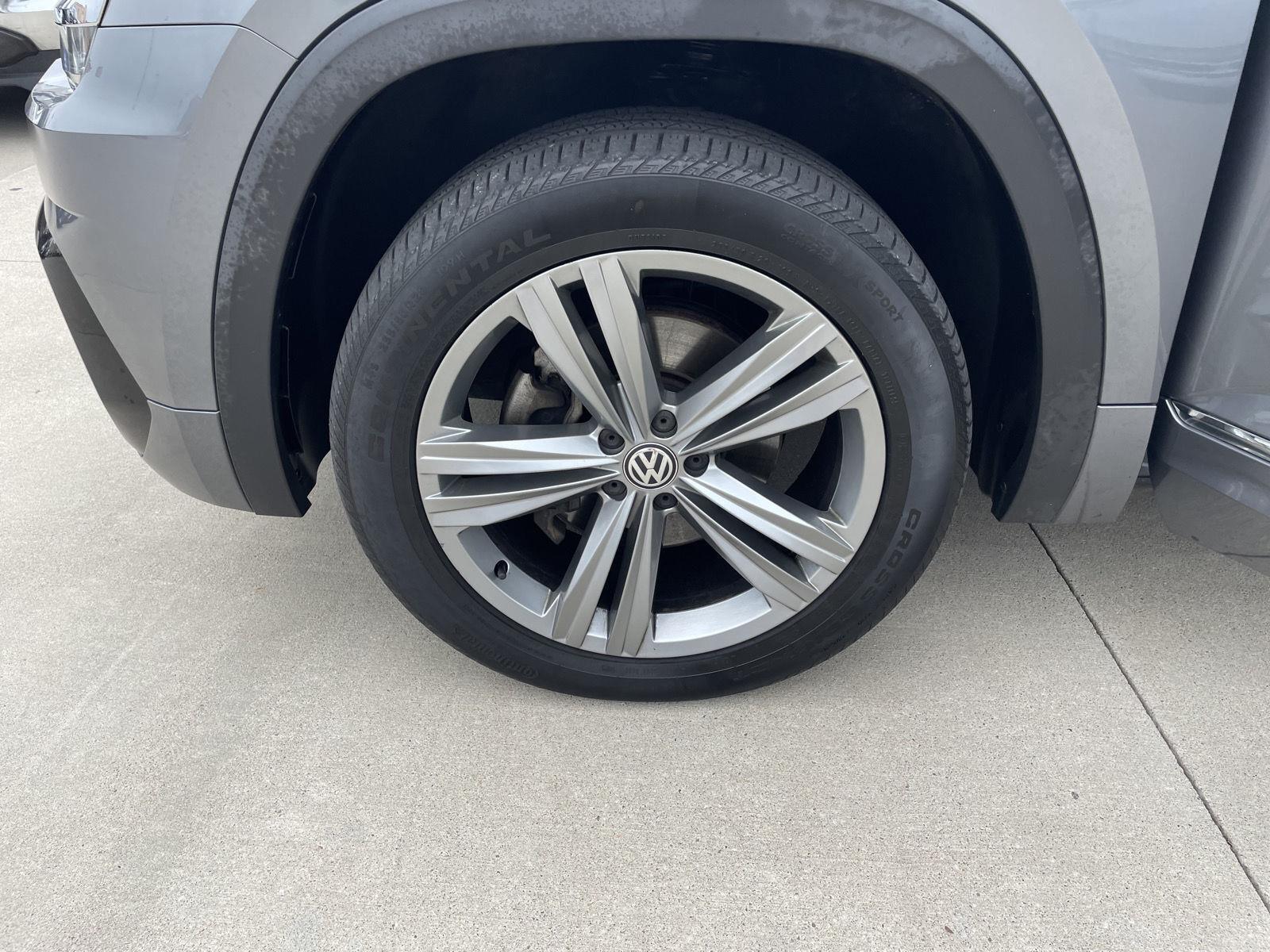 Vehicle photo 10