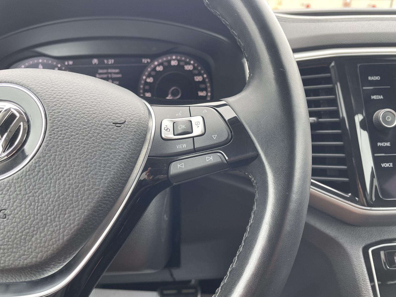 Vehicle photo 14