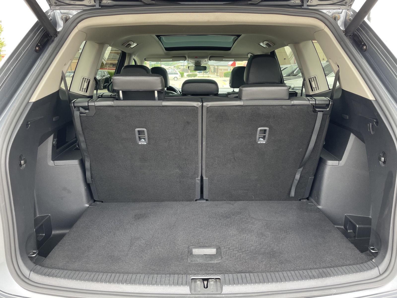 Vehicle photo 38