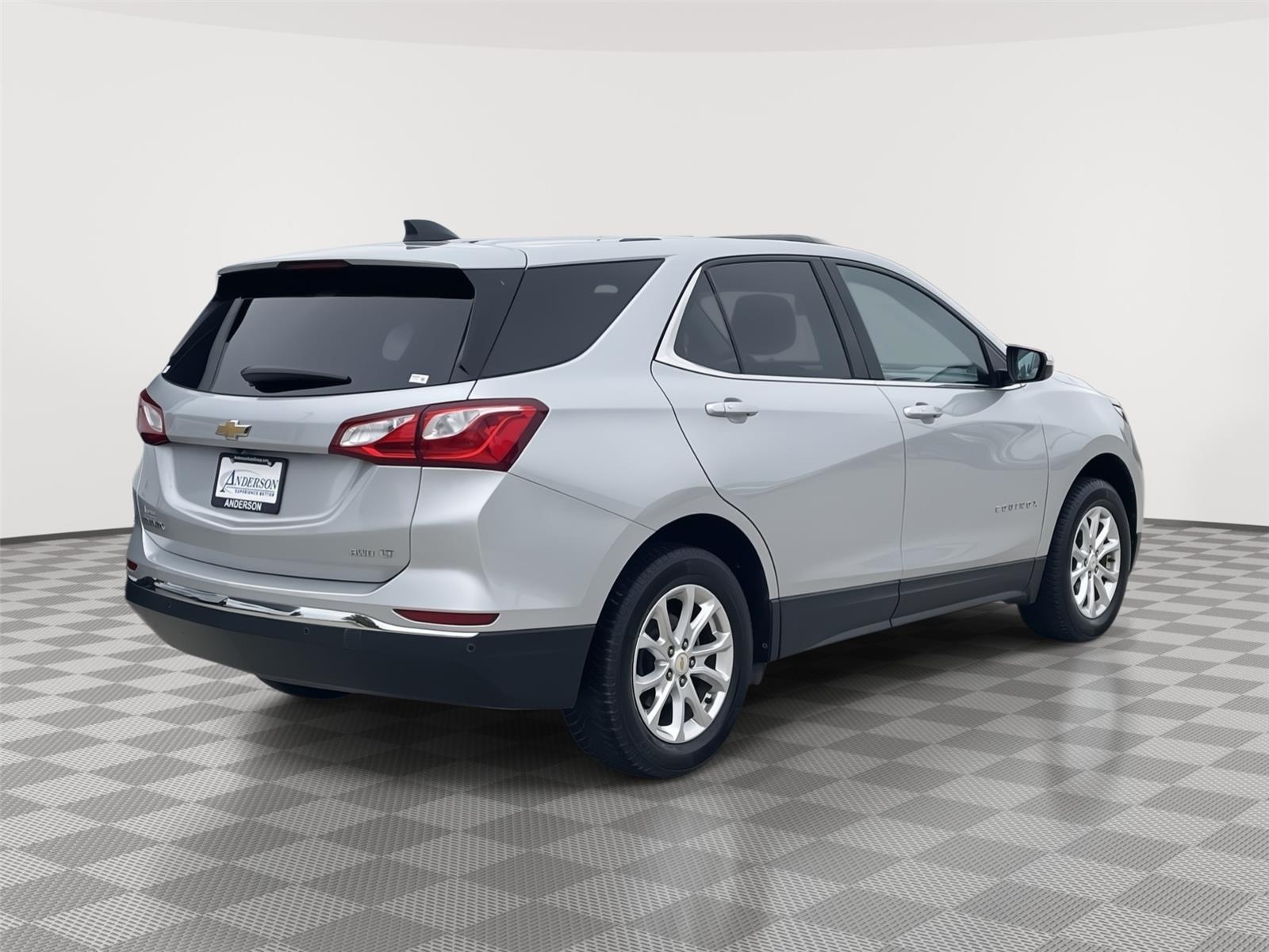 Vehicle photo 7