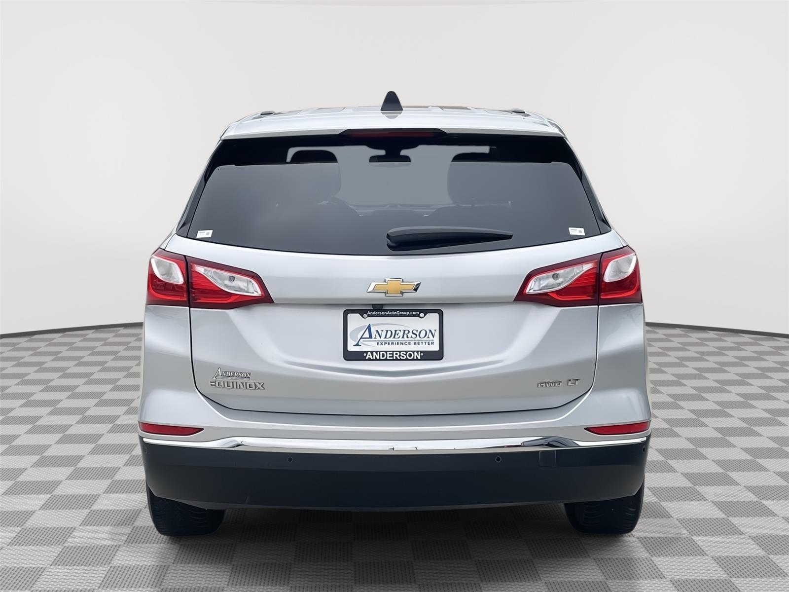Vehicle photo 8