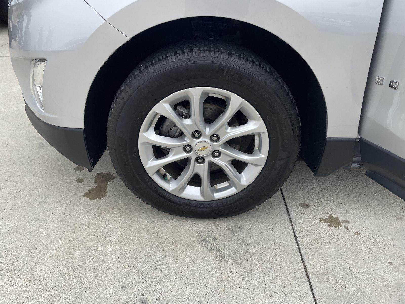 Vehicle photo 10