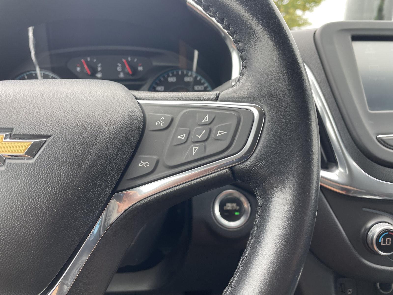 Vehicle photo 13