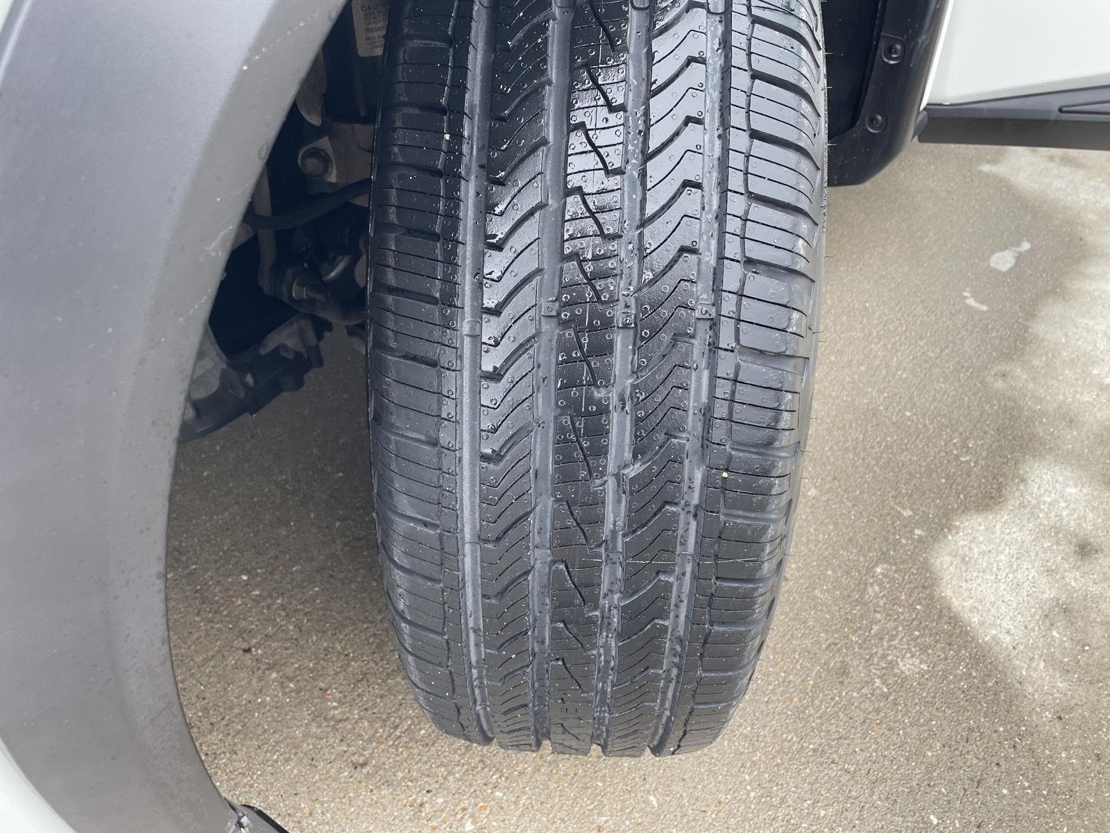Vehicle photo 11