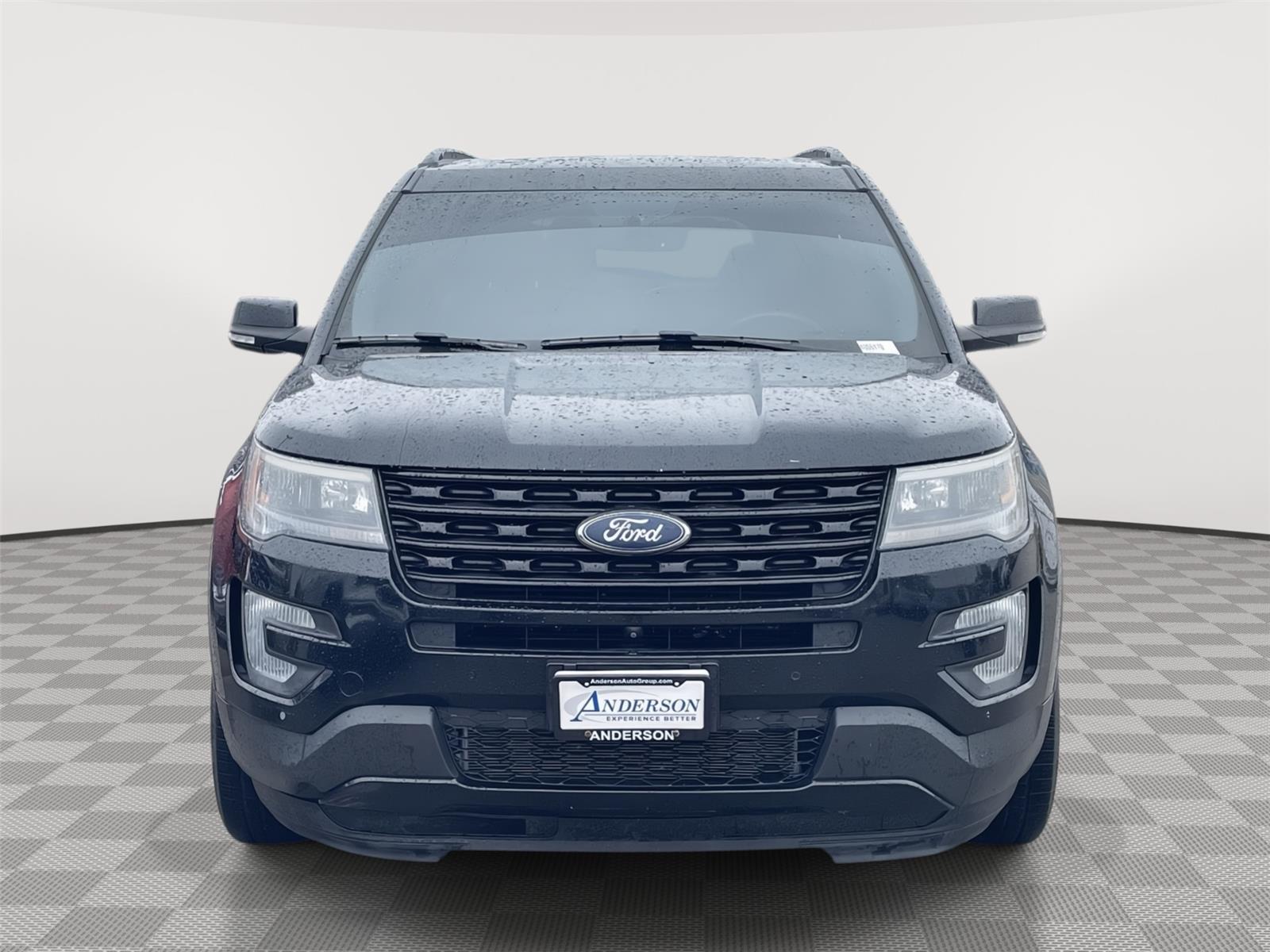 Vehicle photo 4