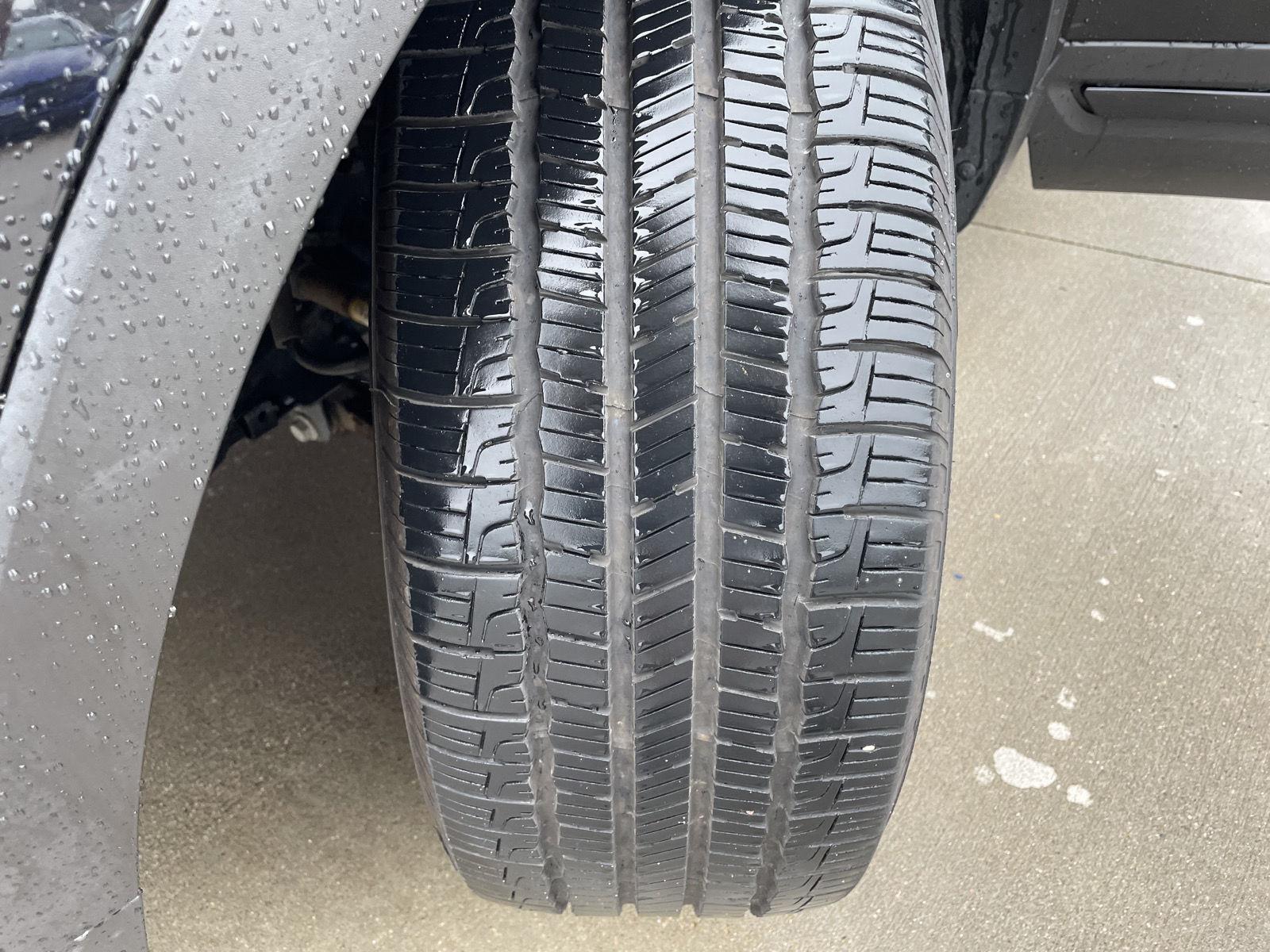 Vehicle photo 11