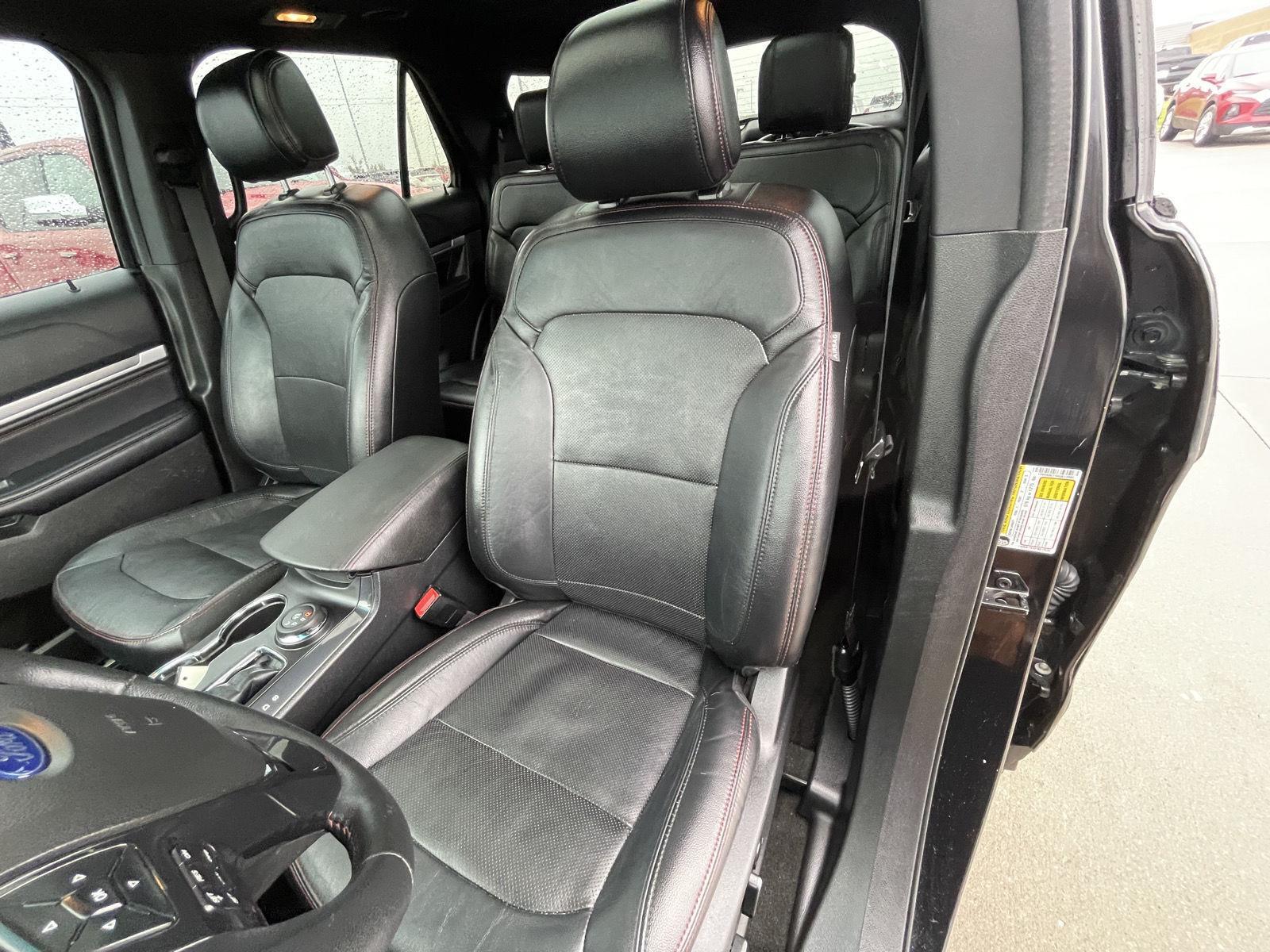 Vehicle photo 18