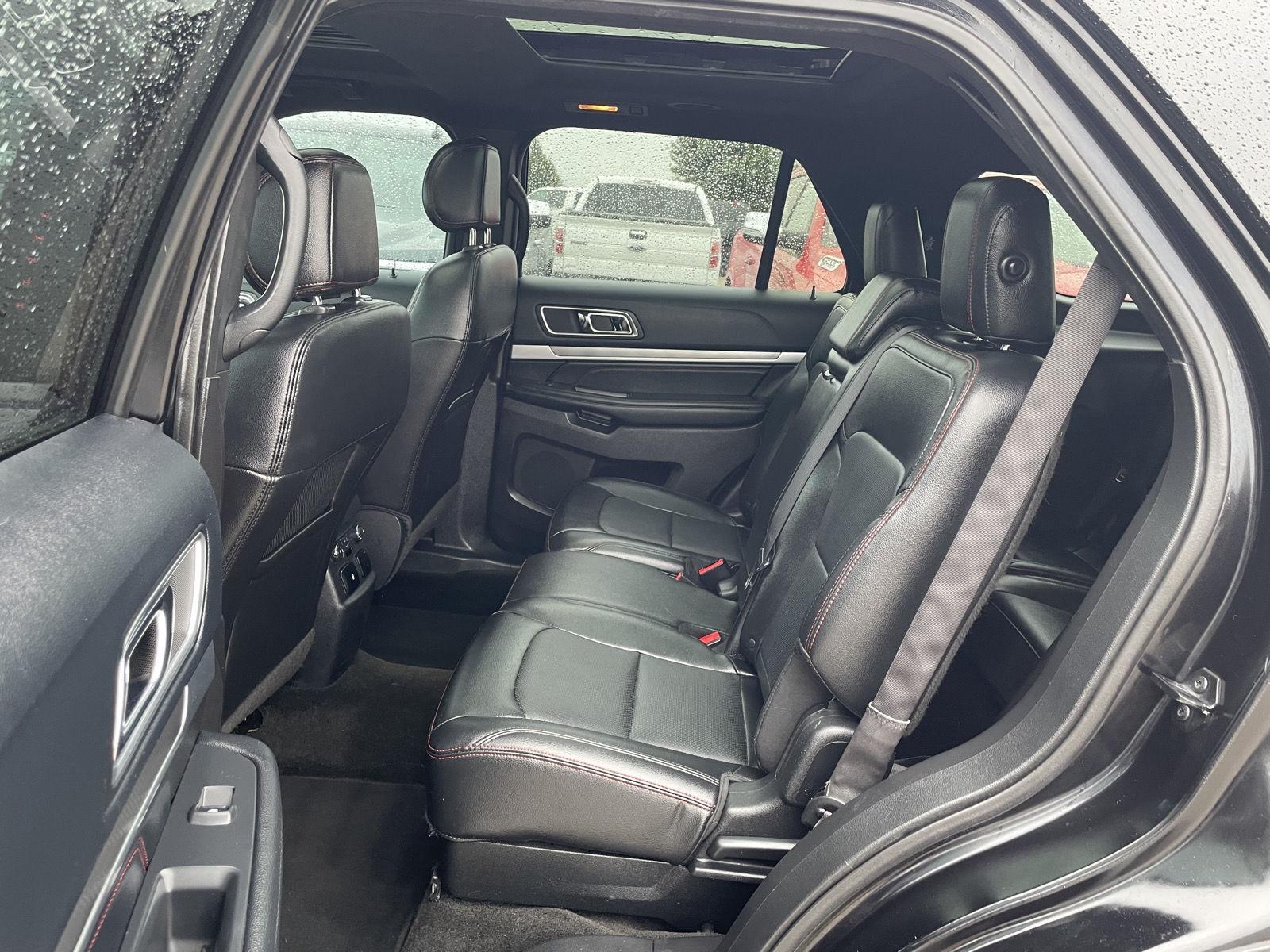 Vehicle photo 20