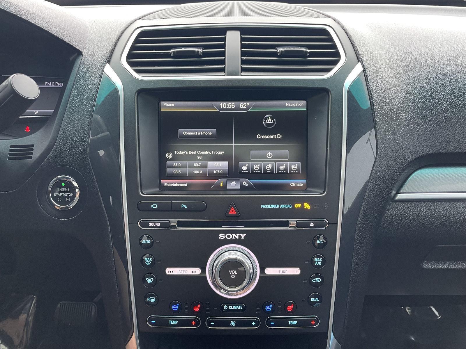 Vehicle photo 24