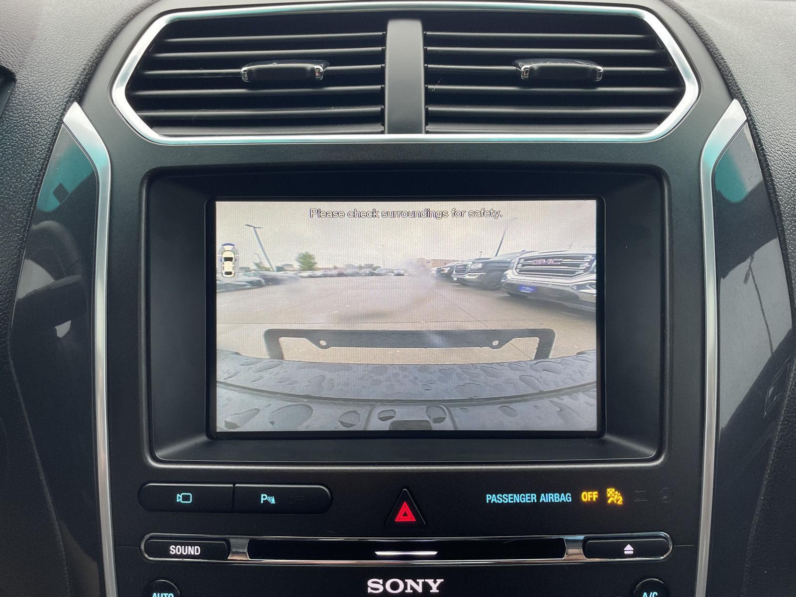 Vehicle photo 26