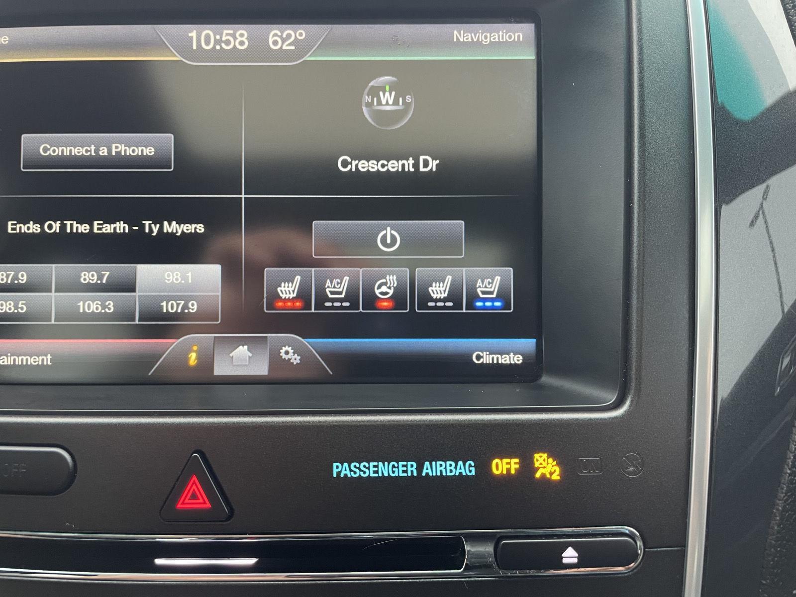 Vehicle photo 30