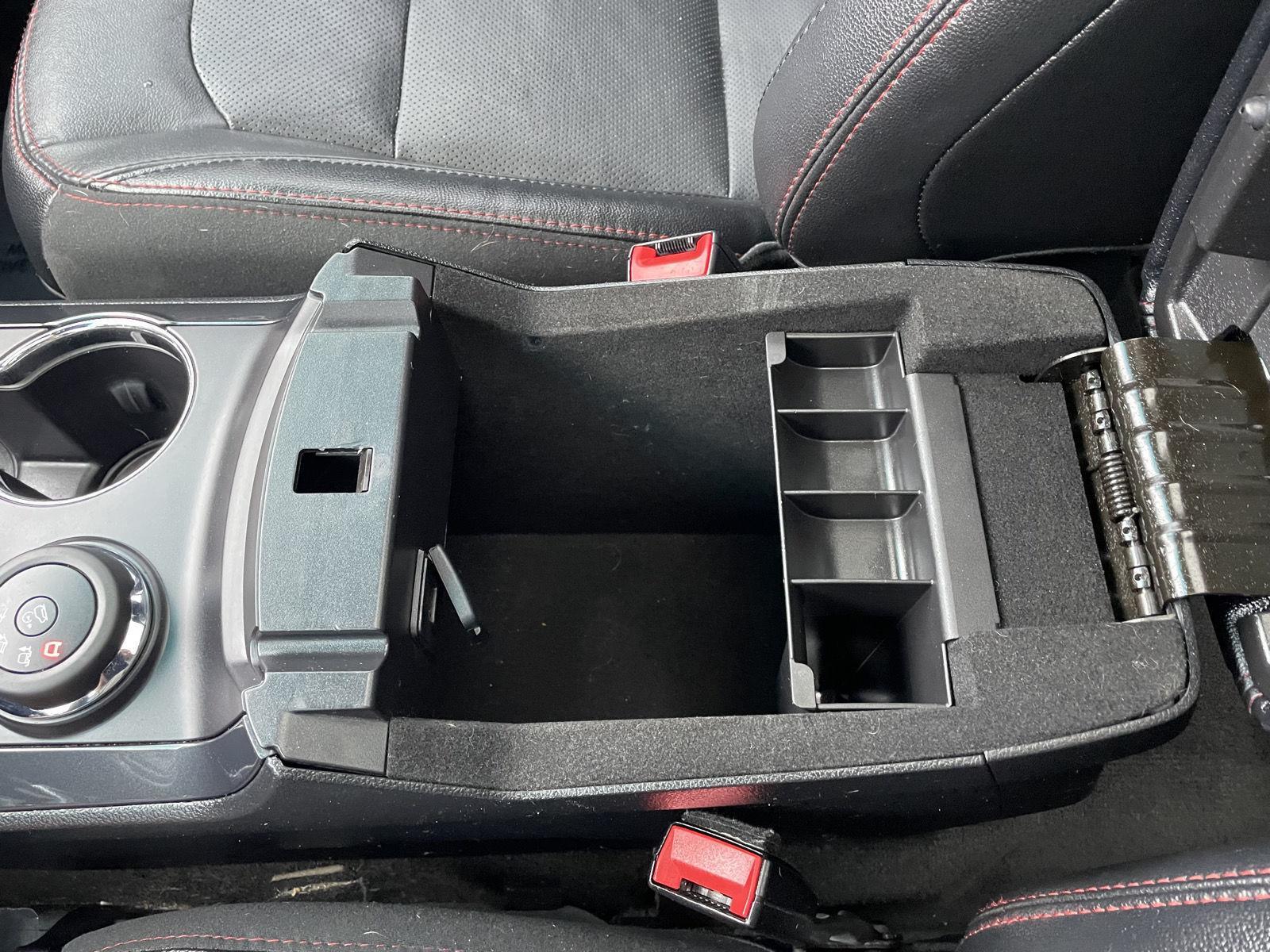 Vehicle photo 34