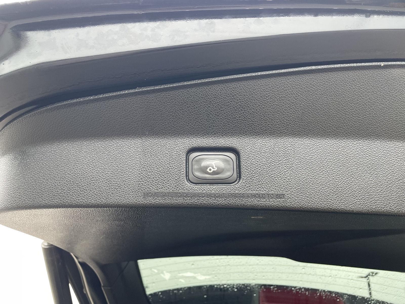 Vehicle photo 39