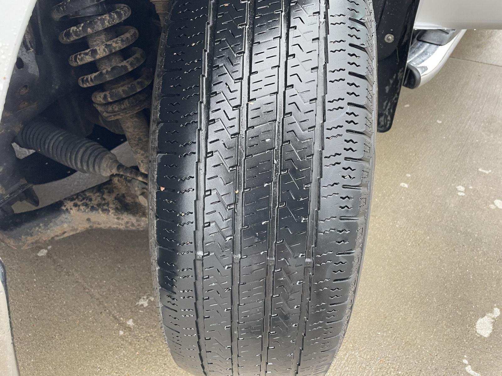 Vehicle photo 11