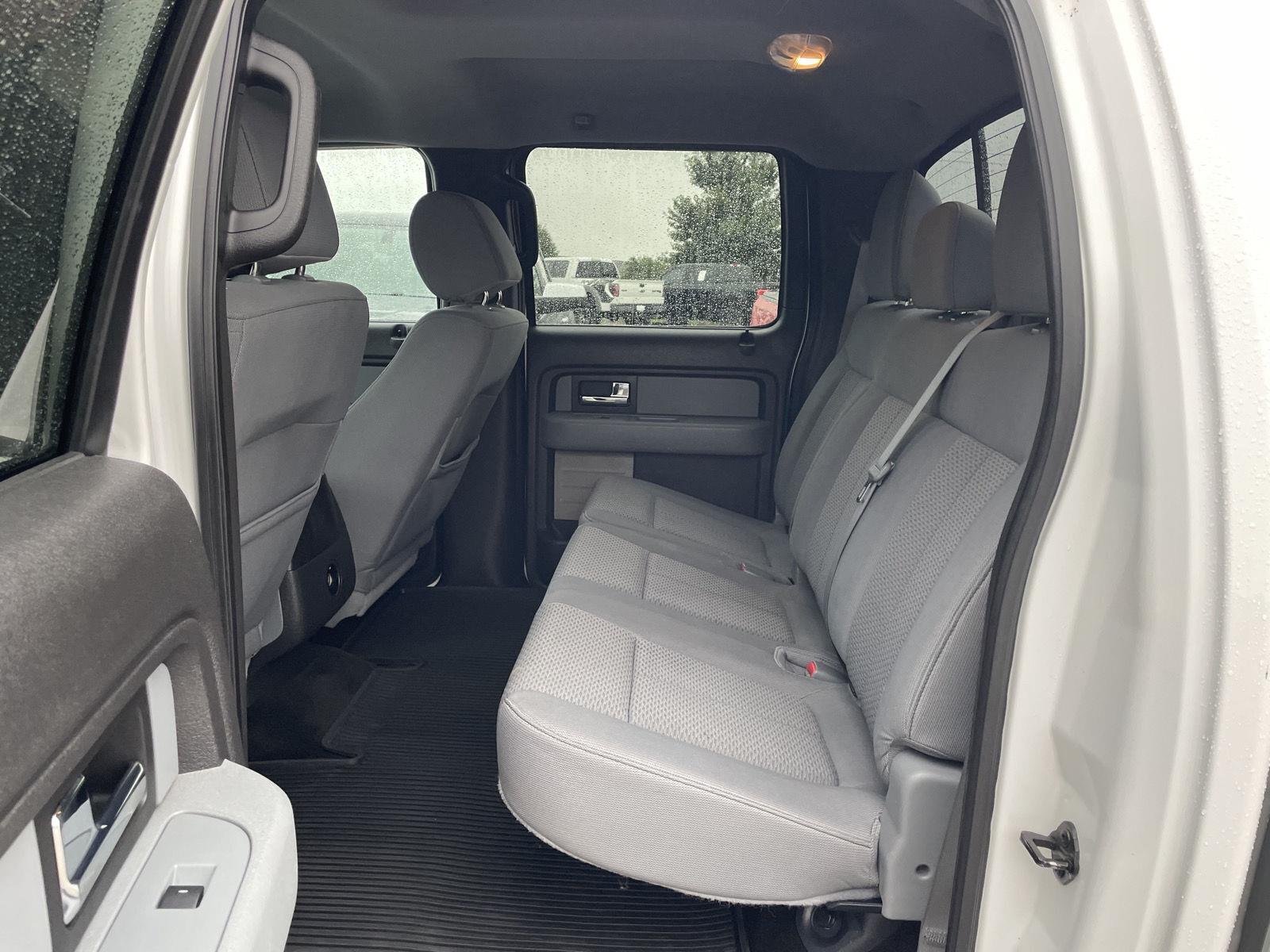 Vehicle photo 20