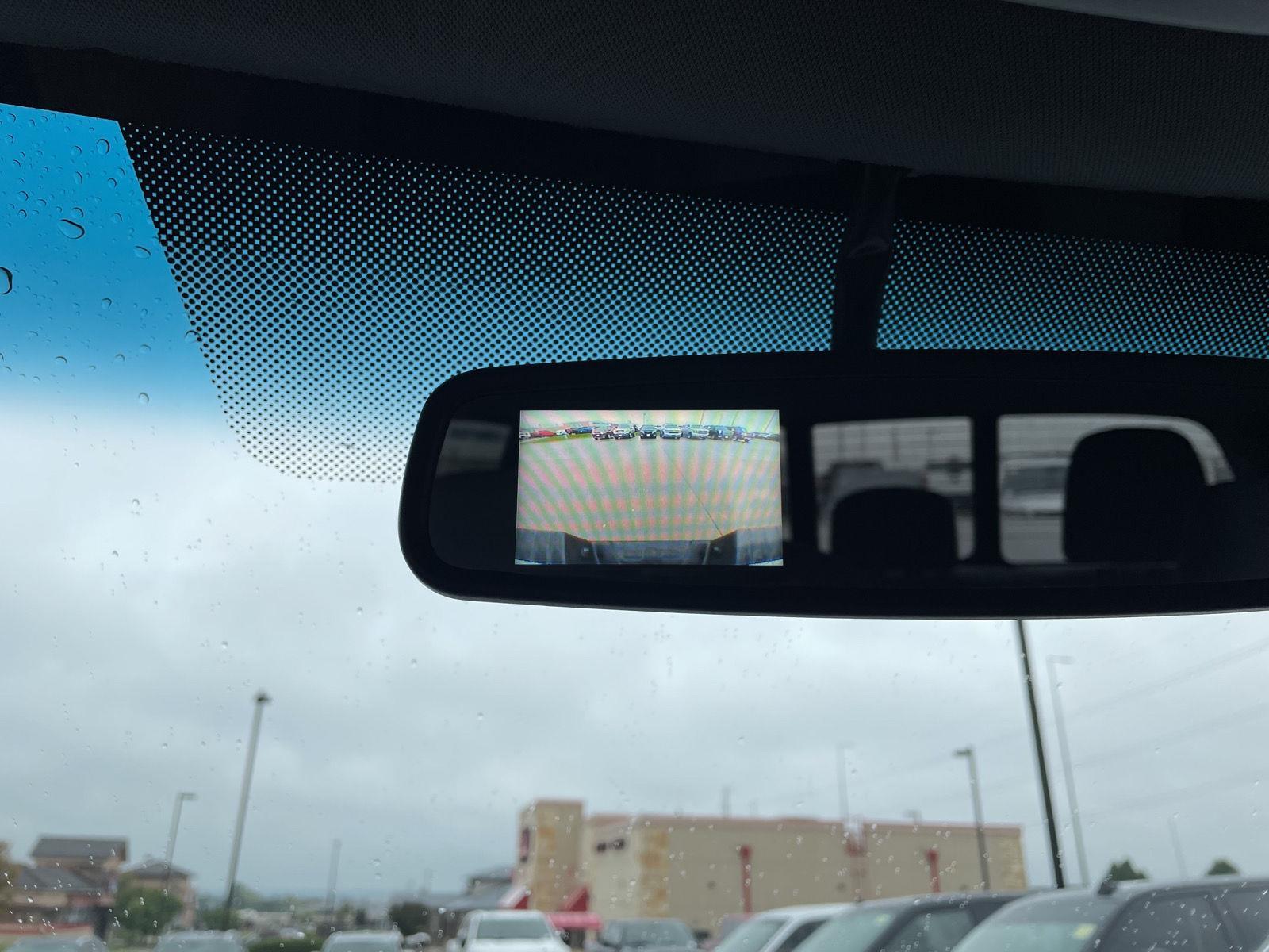 Vehicle photo 23