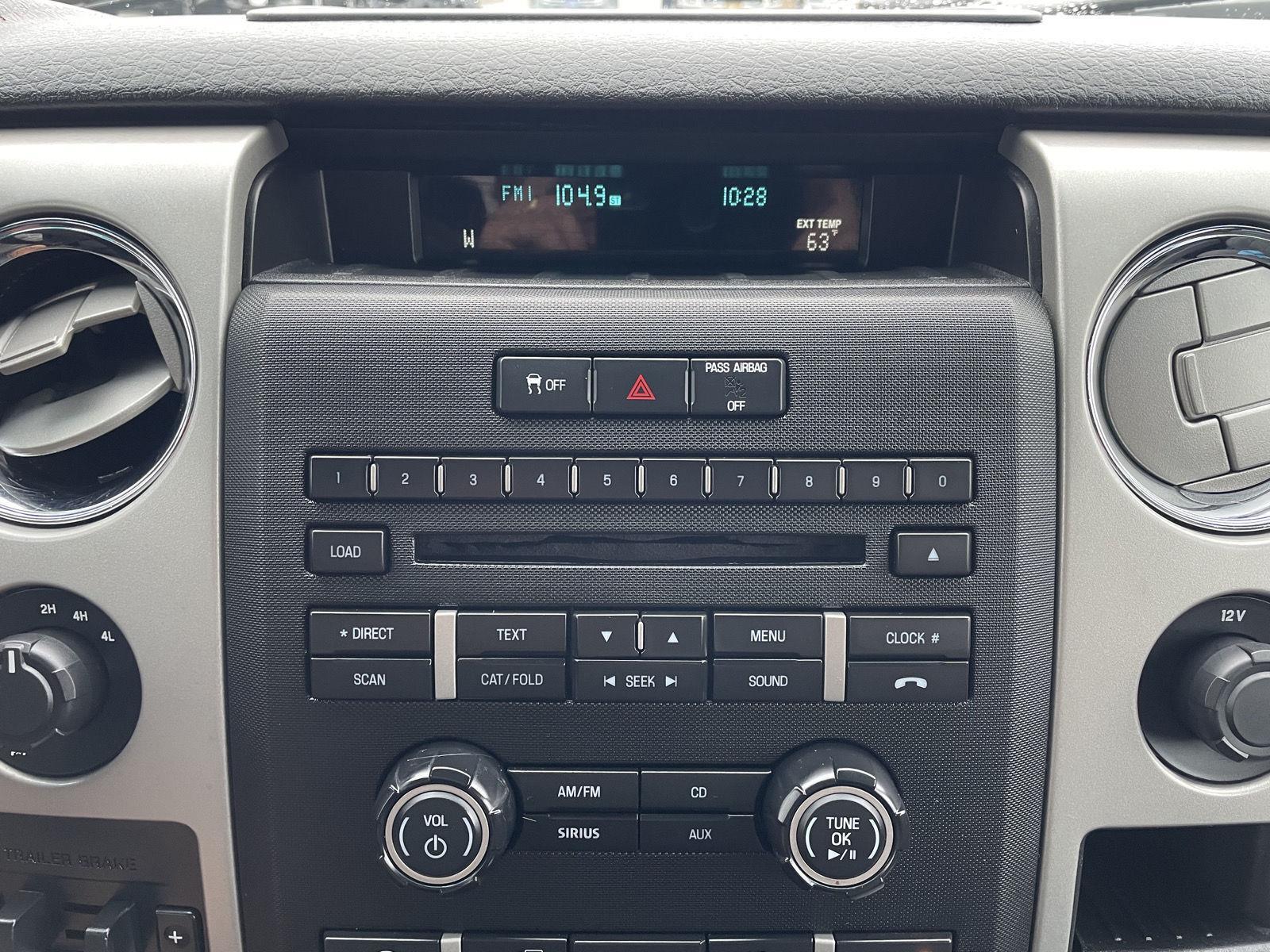 Vehicle photo 24
