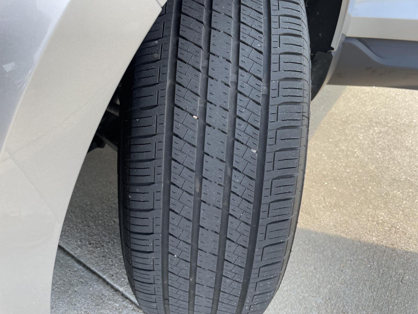 Vehicle photo 11