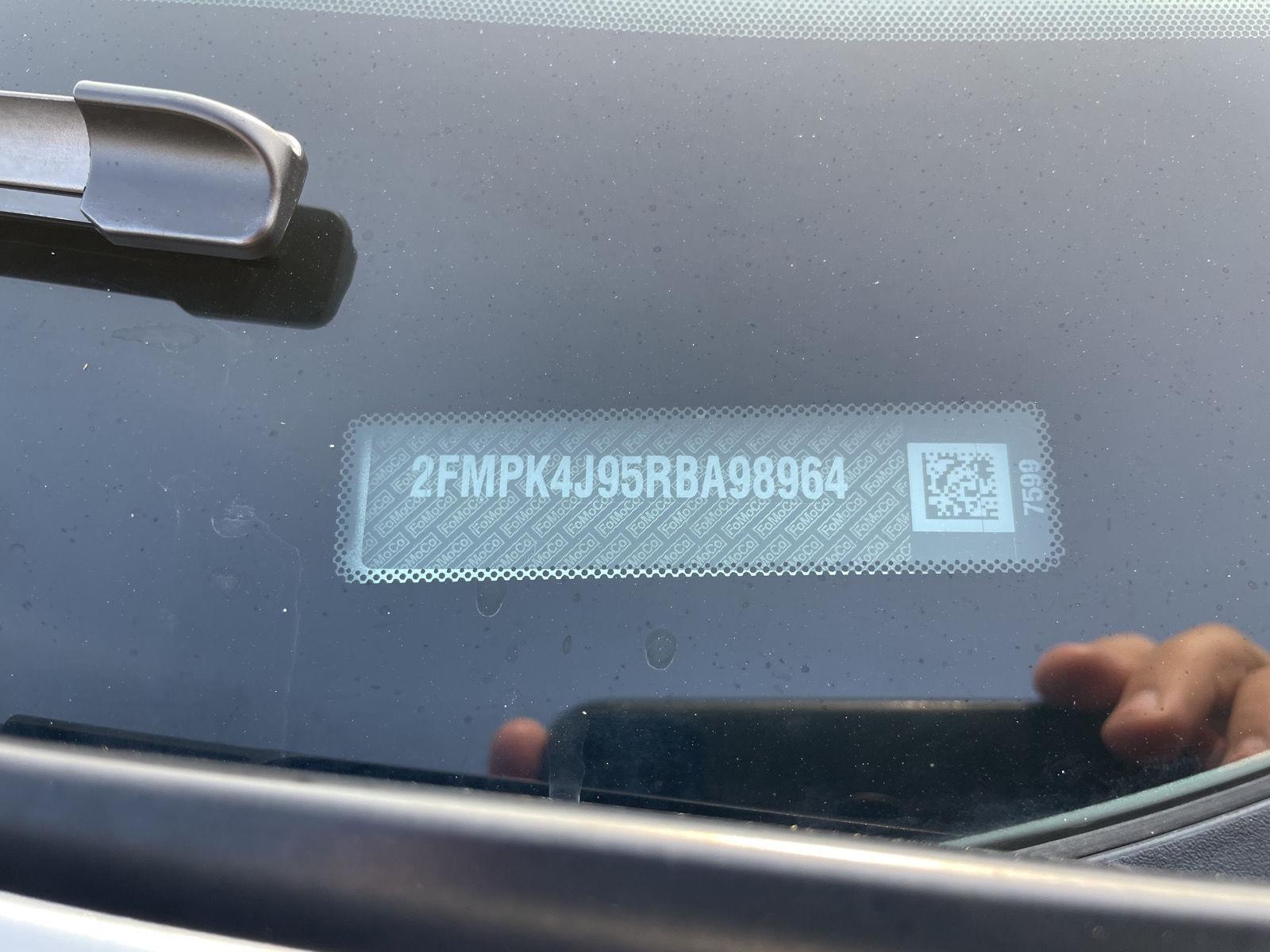Vehicle photo 32