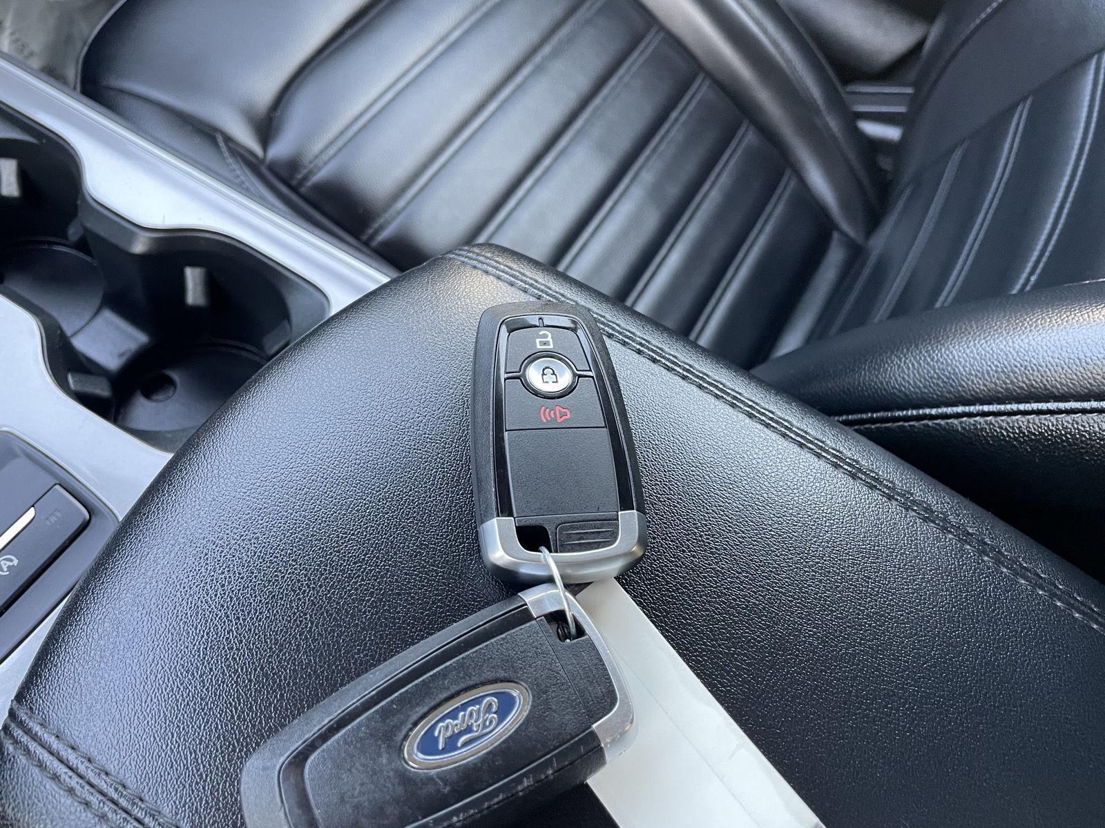Vehicle photo 37