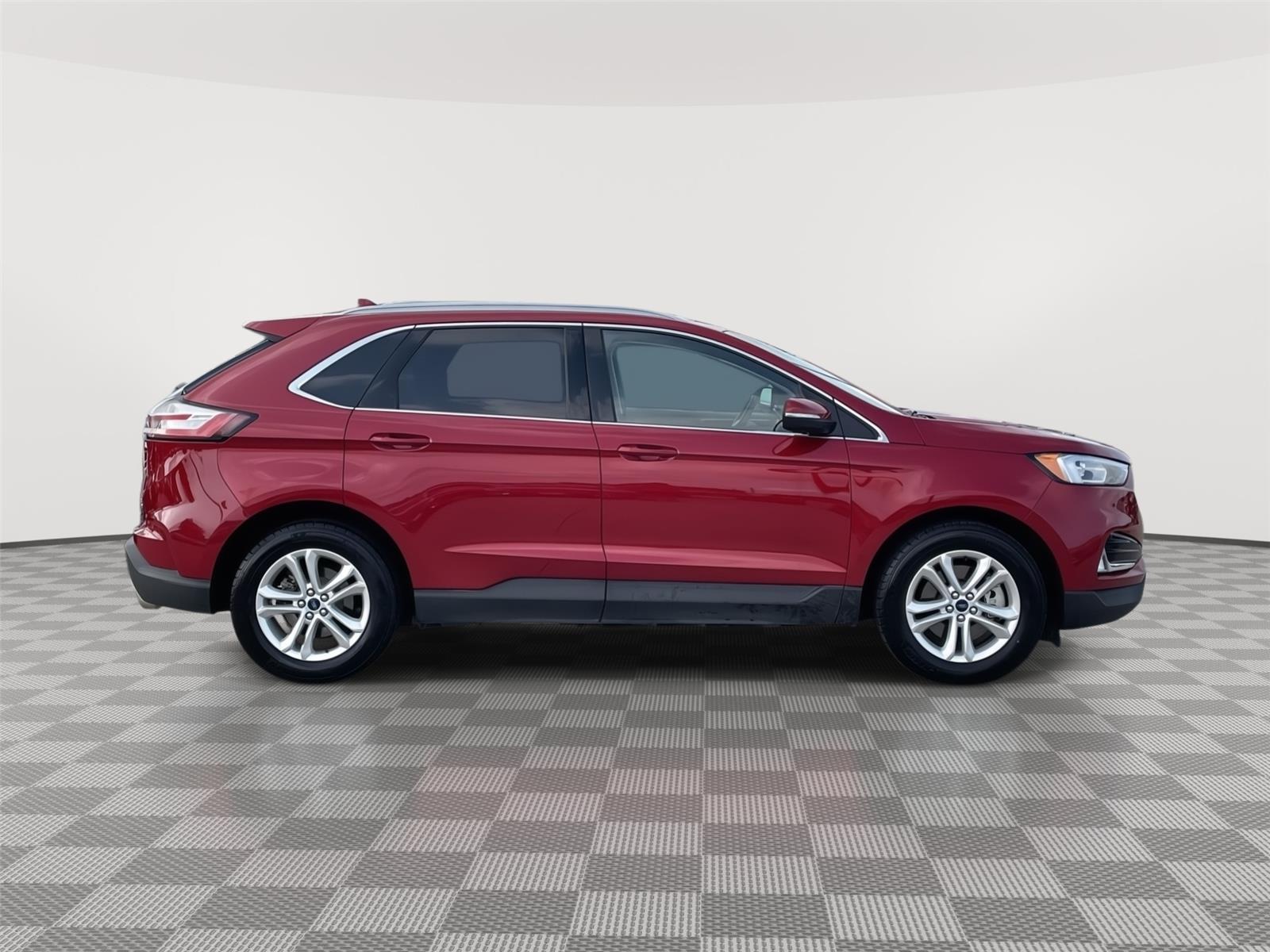 Vehicle photo 6