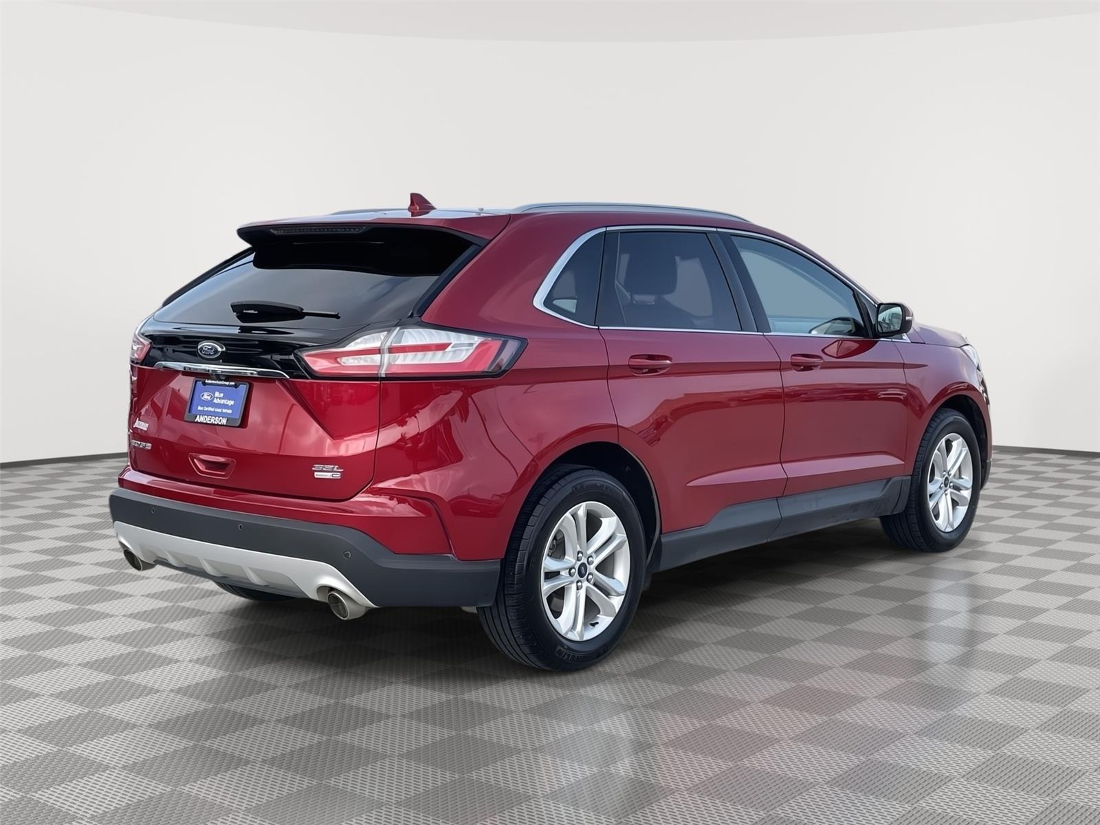 Vehicle photo 7
