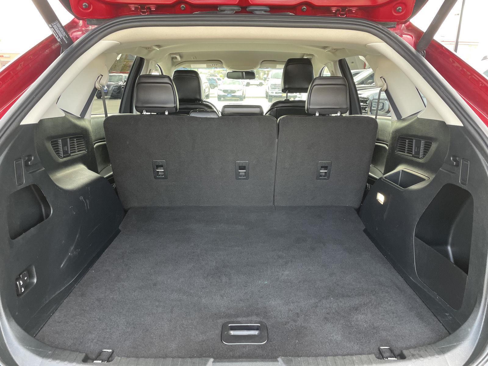 Vehicle photo 35