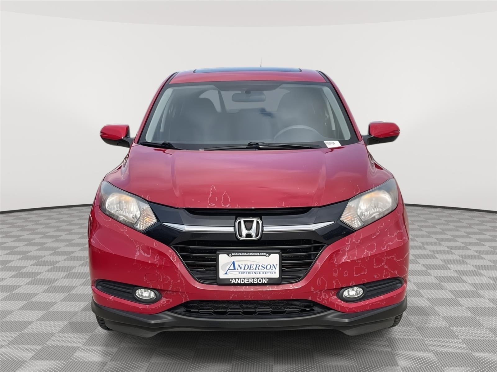 Vehicle photo 4
