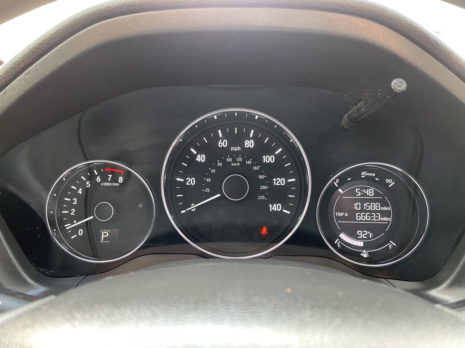 Vehicle photo 15