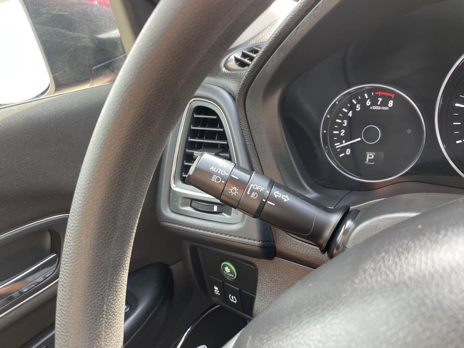 Vehicle photo 16