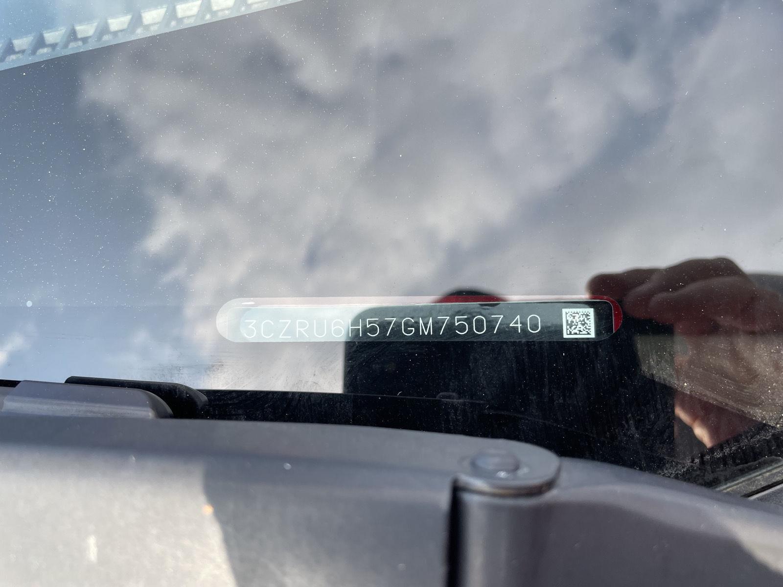 Vehicle photo 32