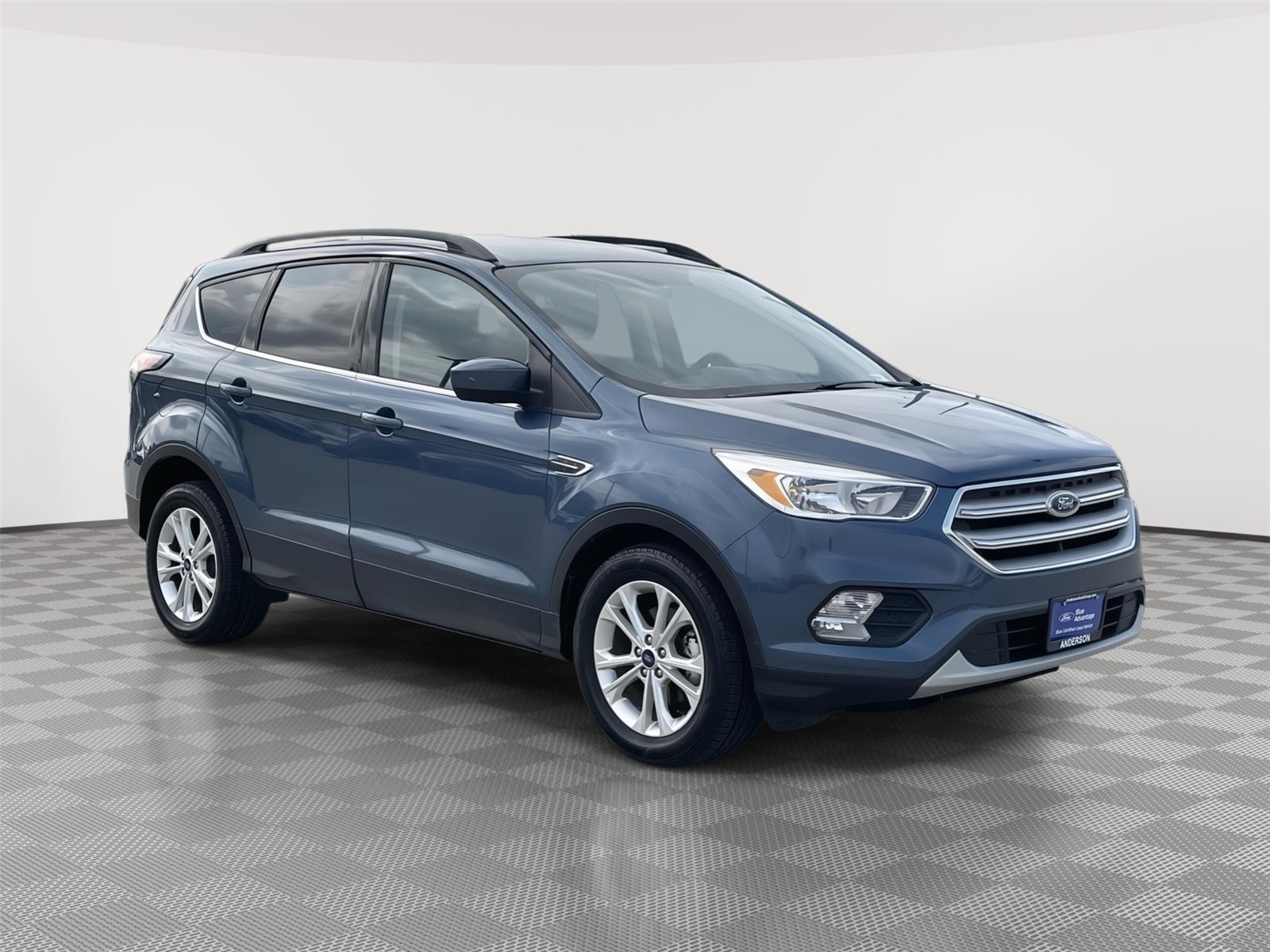 Vehicle photo 5