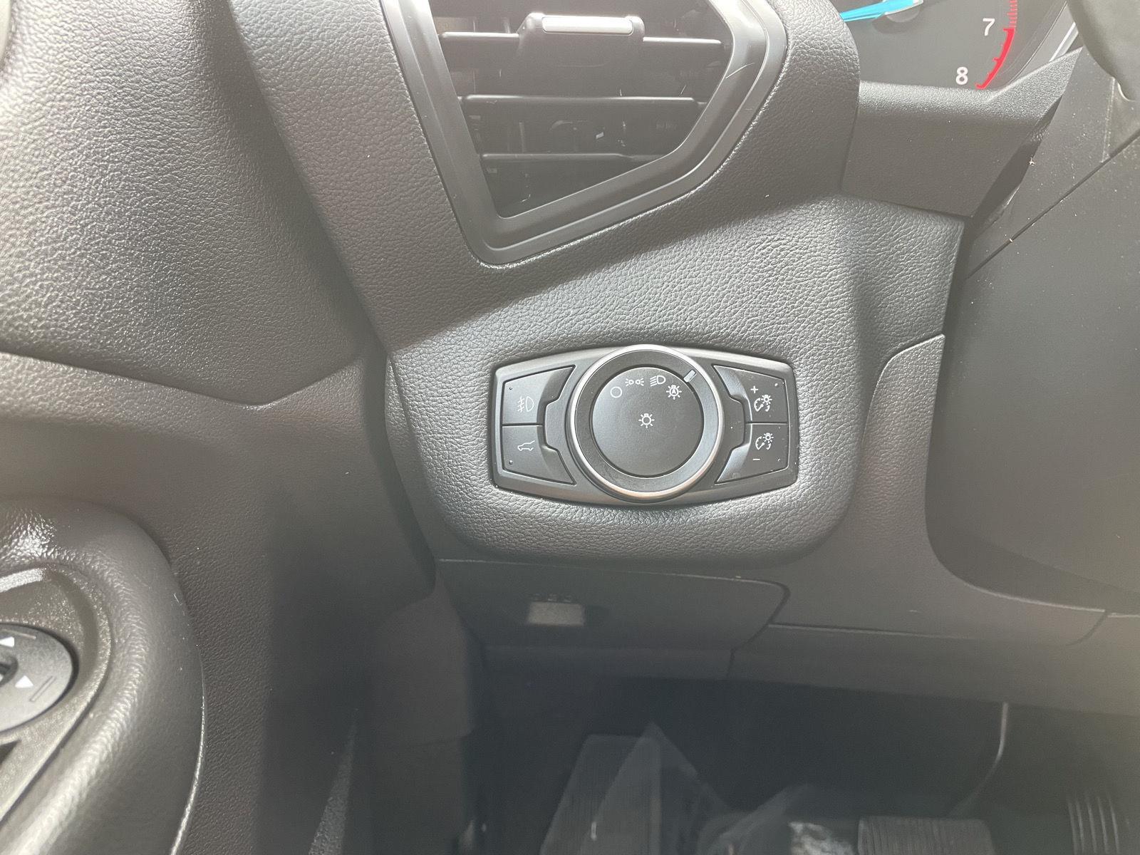 Vehicle photo 16