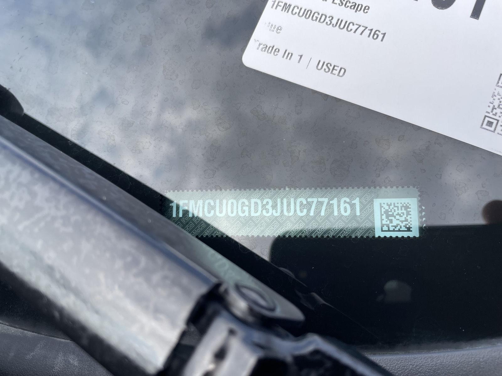 Vehicle photo 32