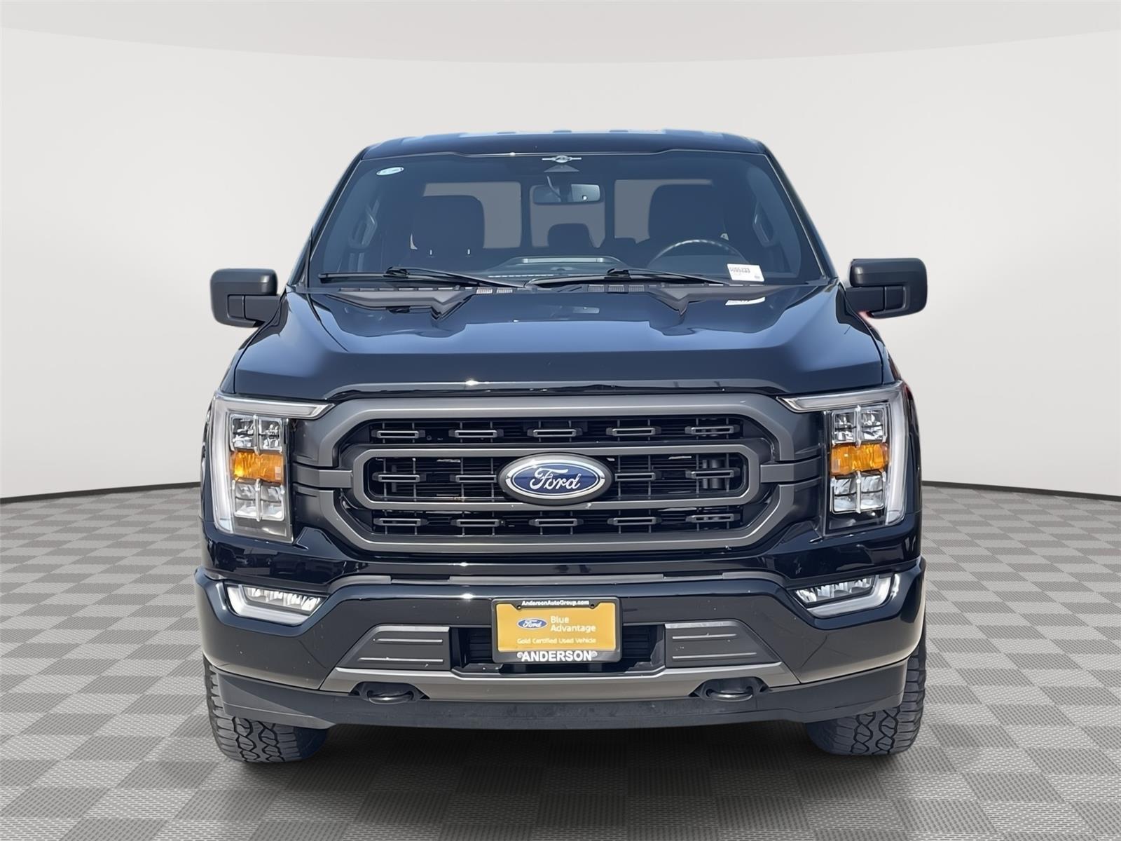 Vehicle photo 4