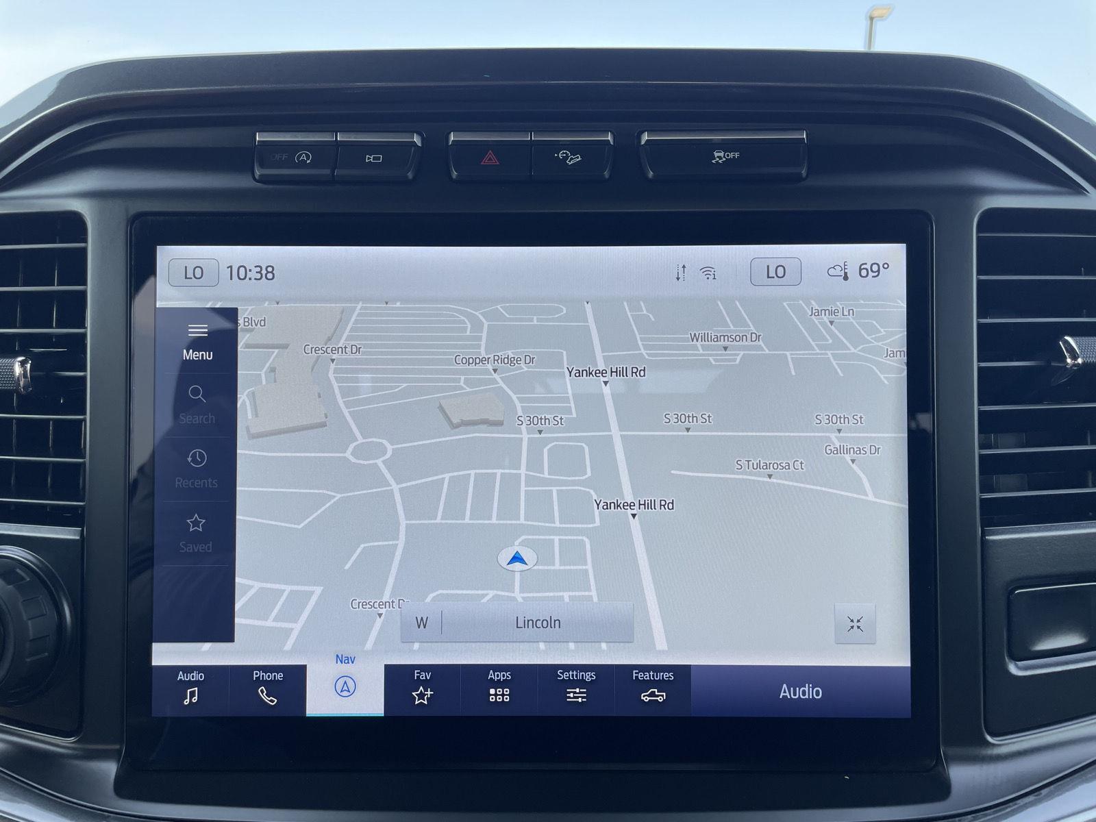 Vehicle photo 24