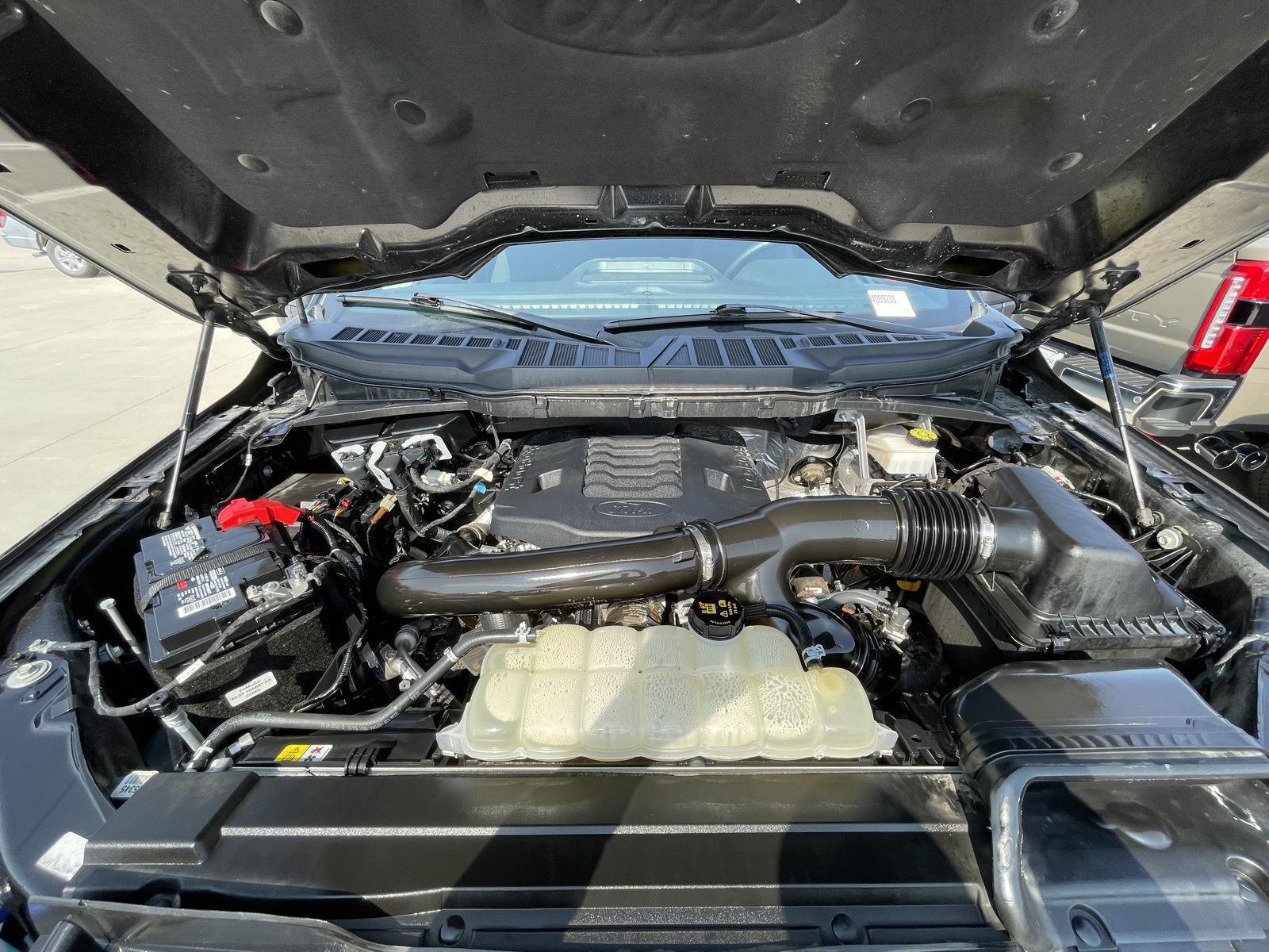 Vehicle photo 37