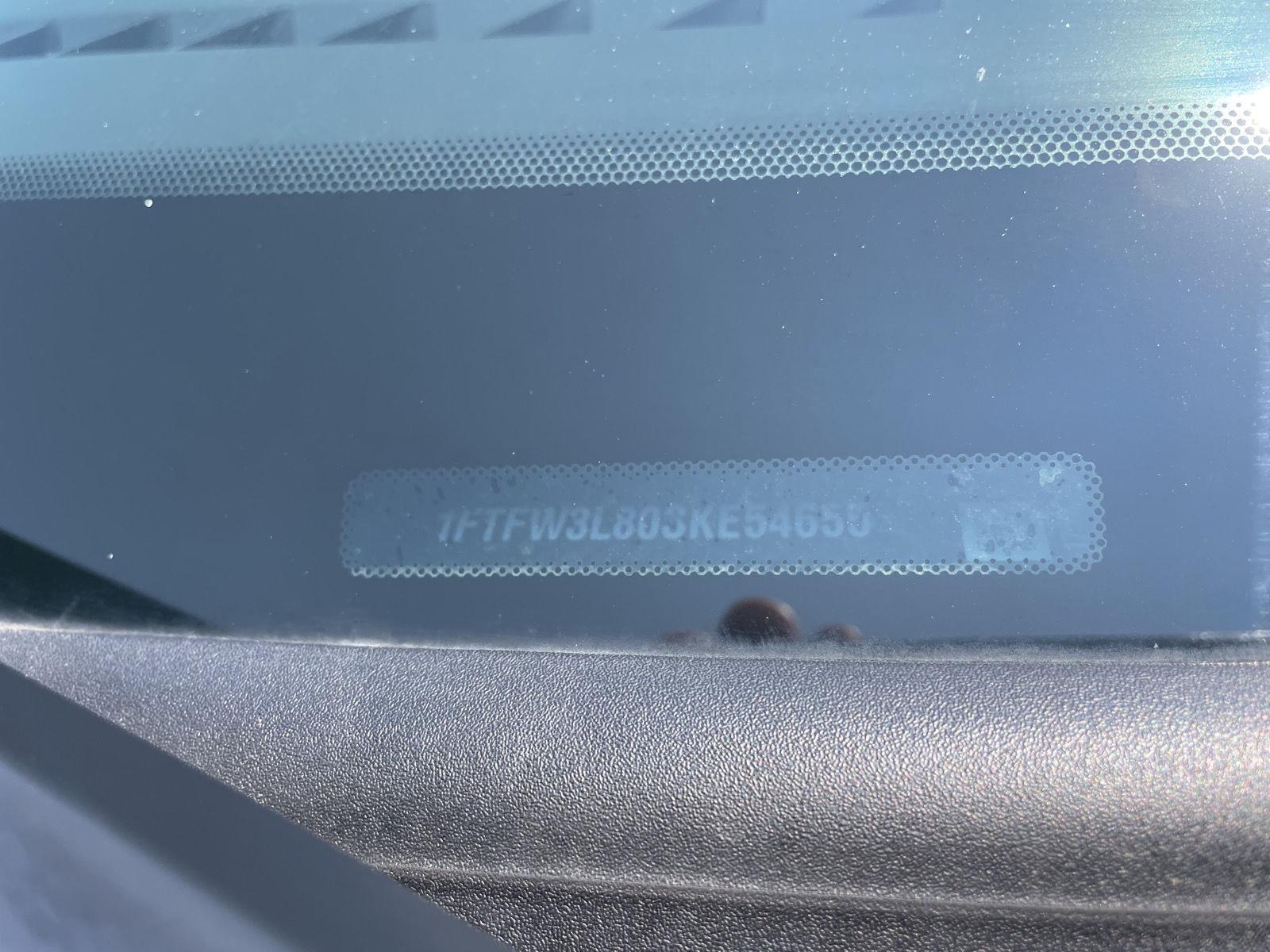 Vehicle photo 32