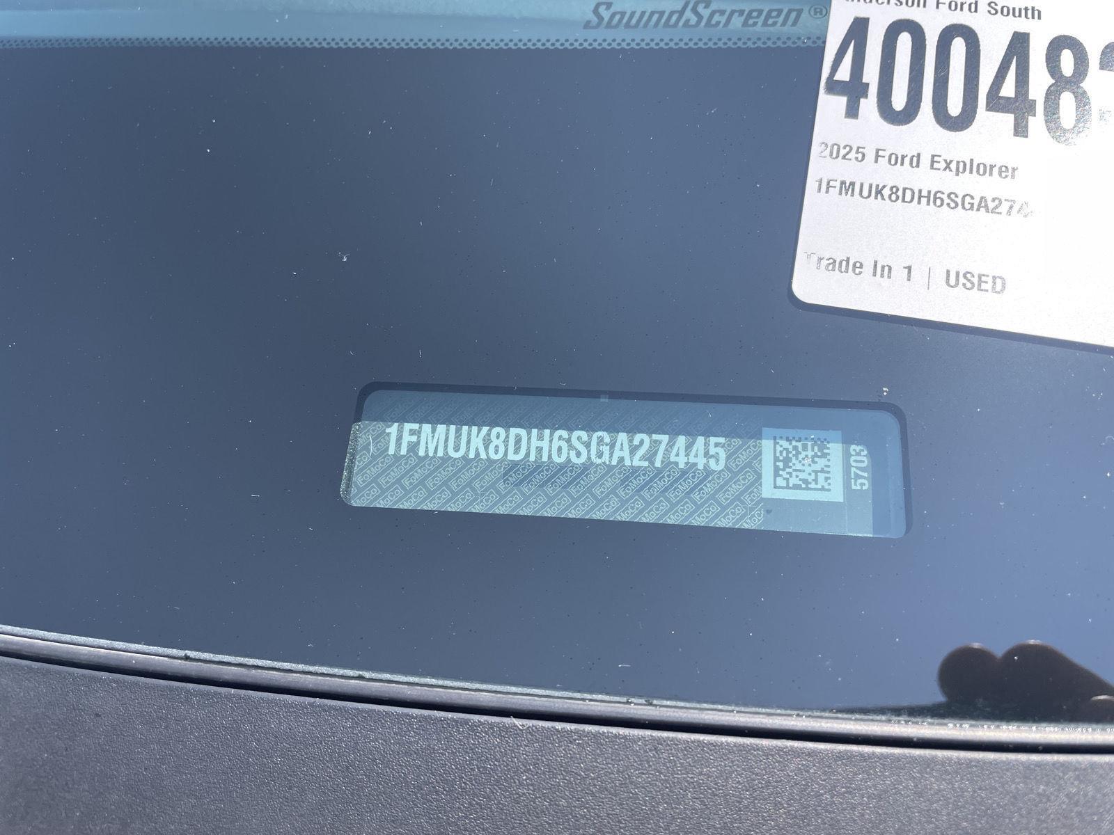 Vehicle photo 34