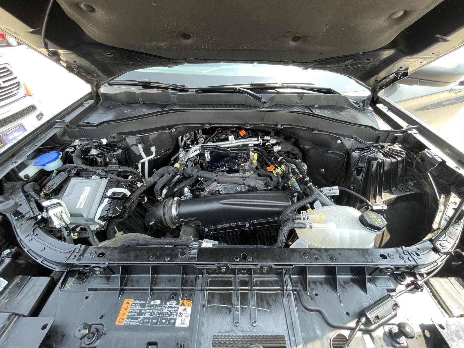 Vehicle photo 35
