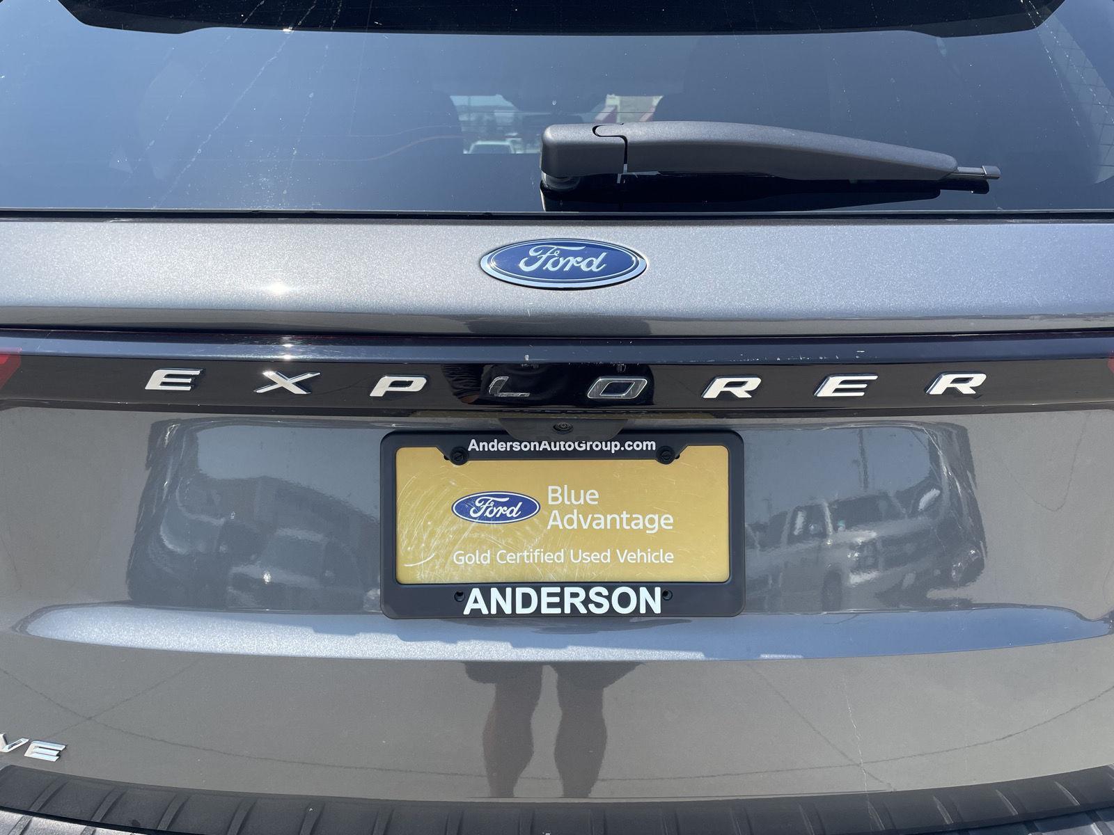 Vehicle photo 38