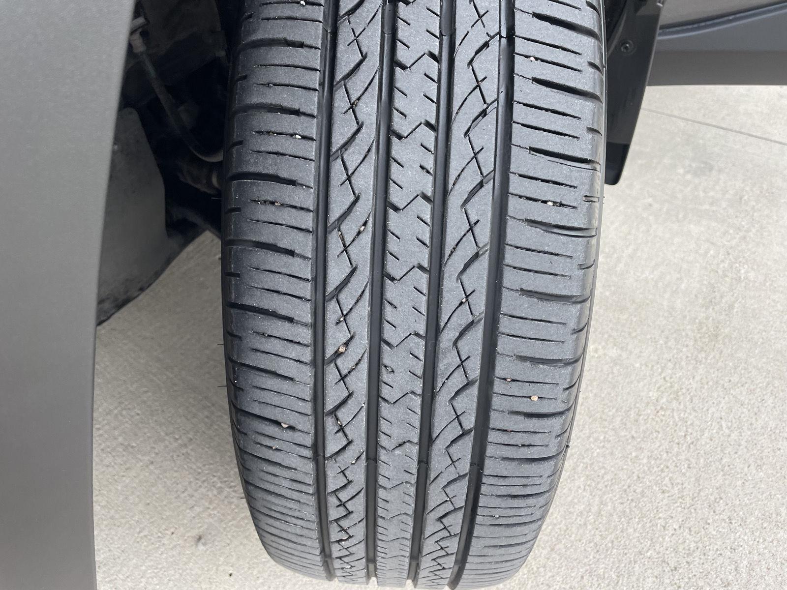 Vehicle photo 11