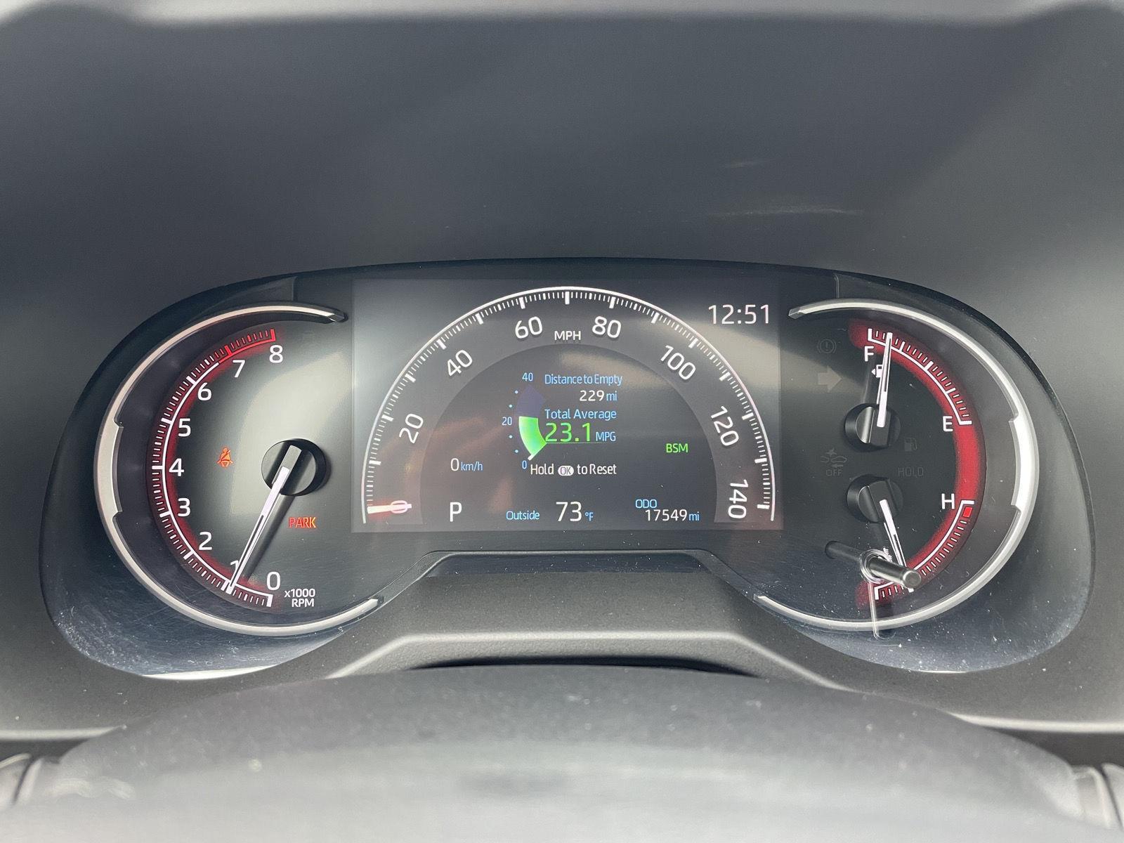 Vehicle photo 15