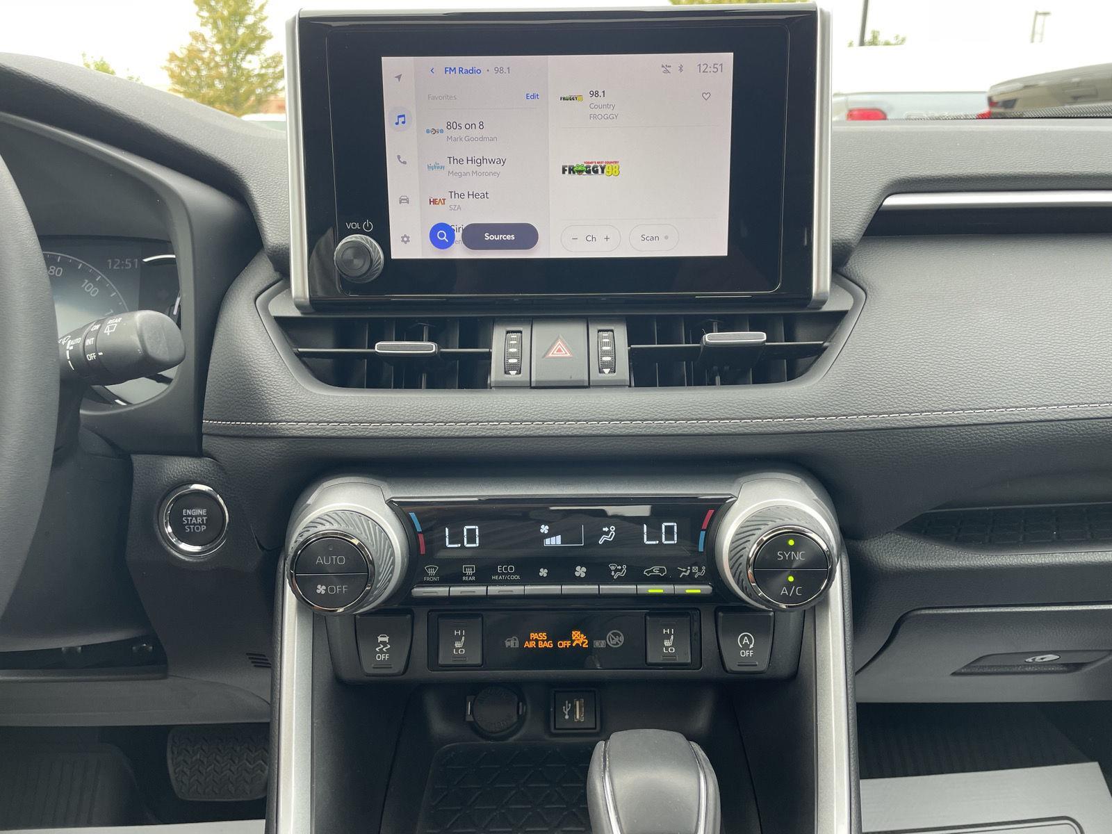 Vehicle photo 22