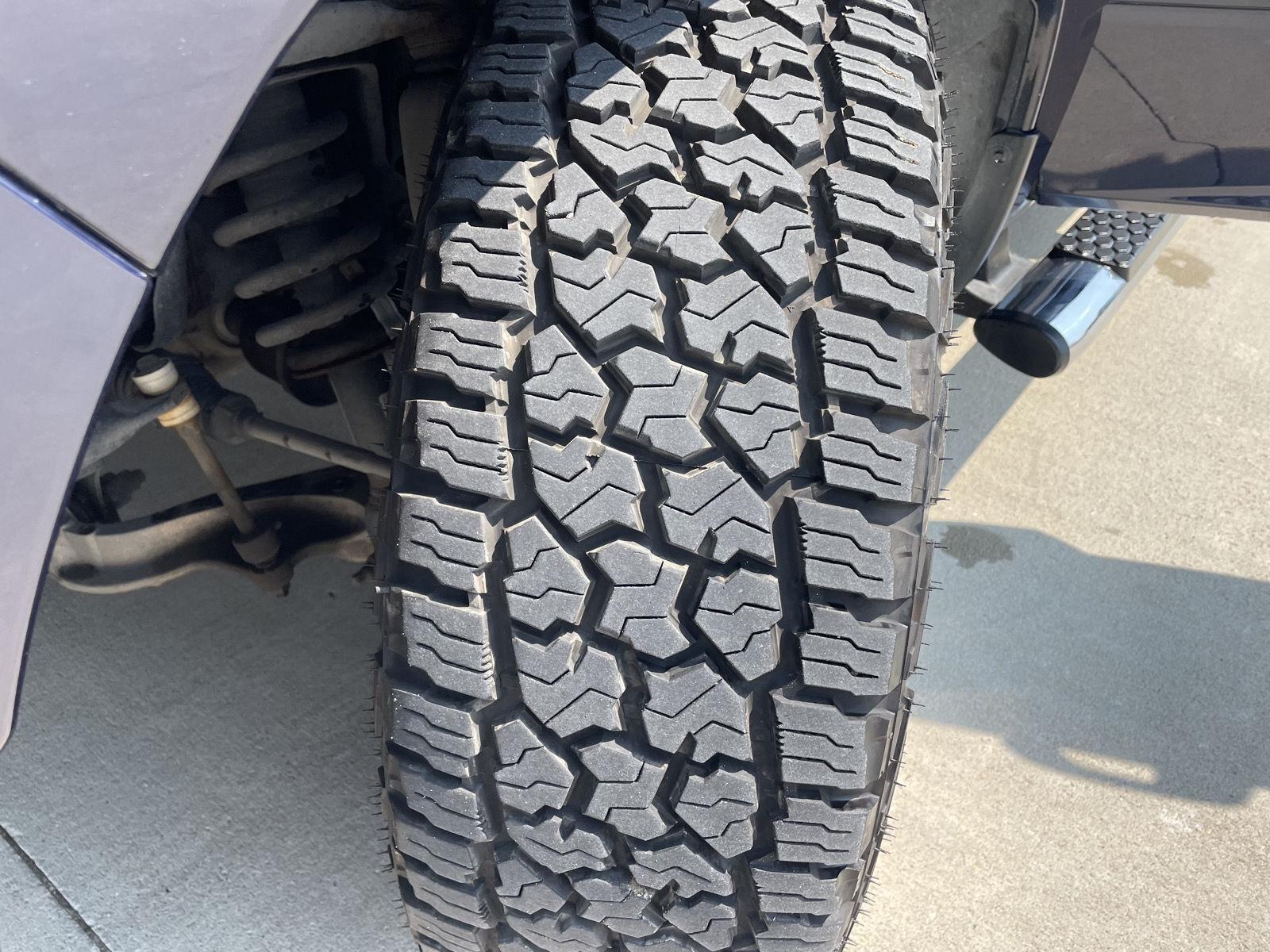 Vehicle photo 11