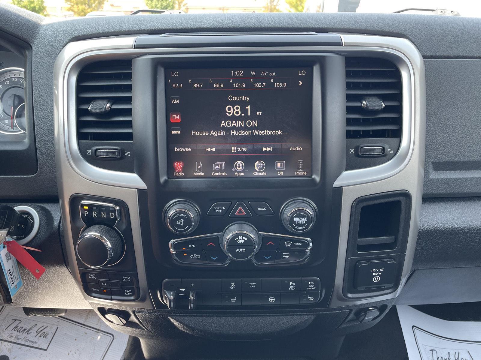 Vehicle photo 22