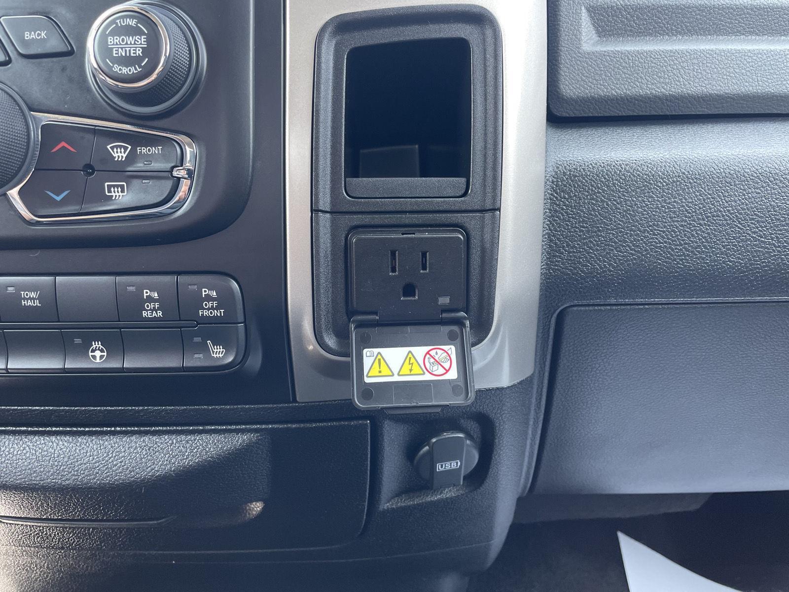 Vehicle photo 26
