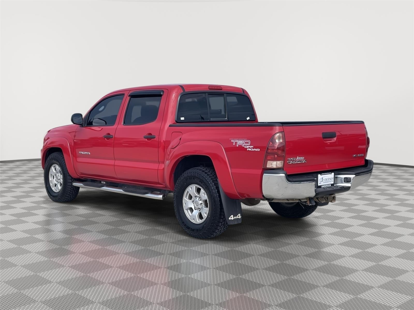 Vehicle photo 9